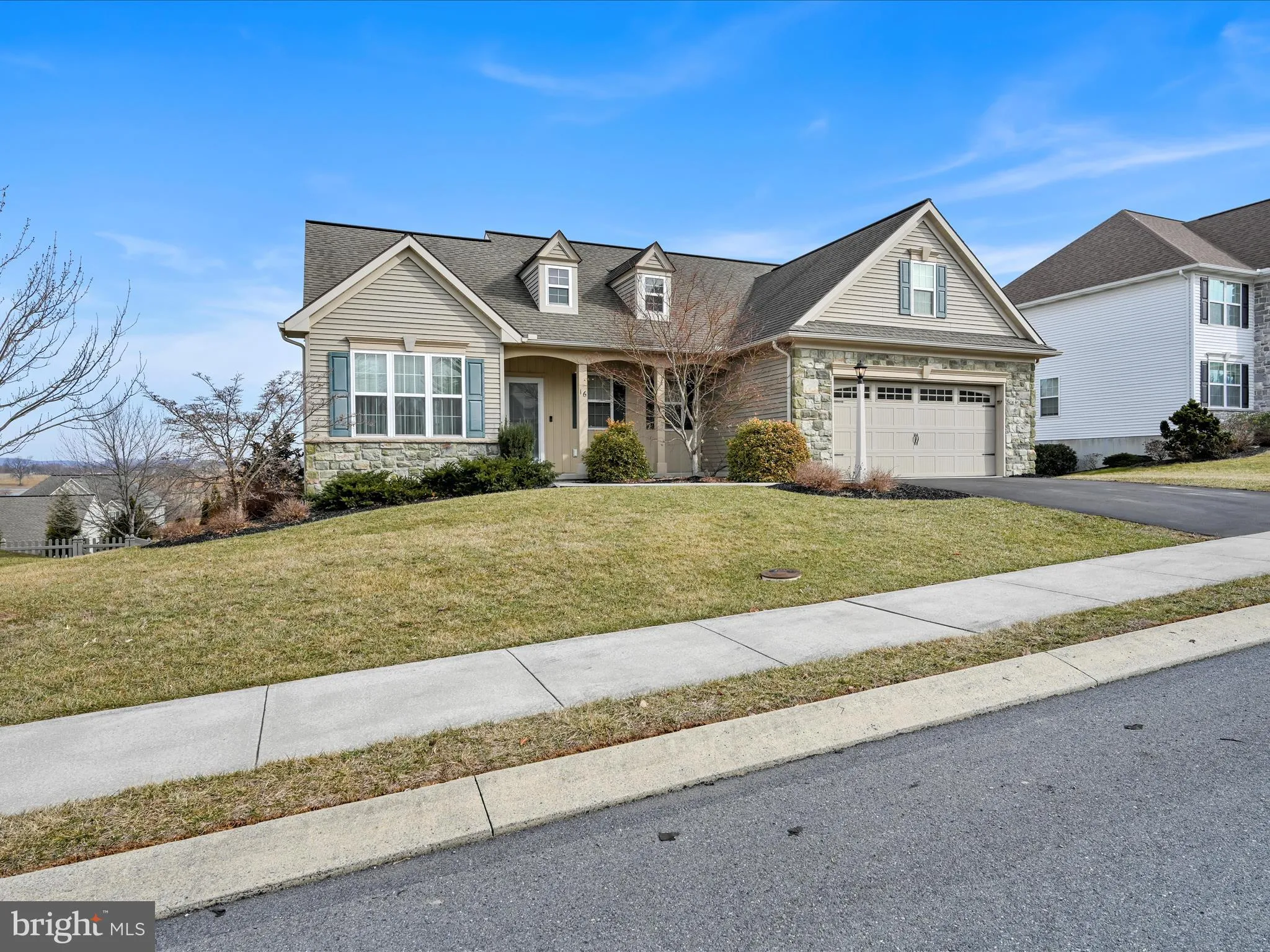 Ephrata, Pennsylvania 17522, United States, 3 Bedrooms Bedrooms, ,2 BathroomsBathrooms,Residential,Pending,7979