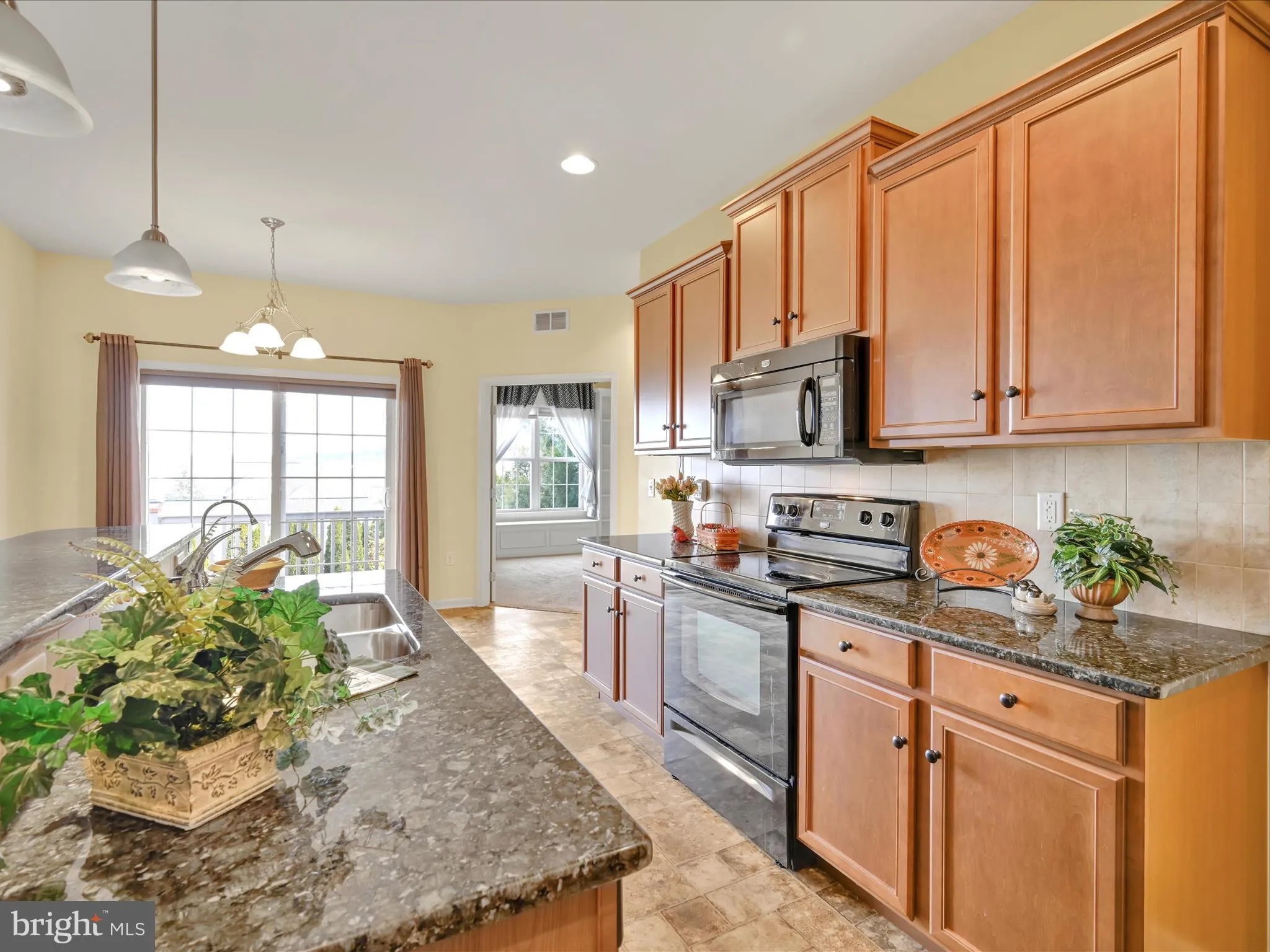 Ephrata, Pennsylvania 17522, United States, 3 Bedrooms Bedrooms, ,2 BathroomsBathrooms,Residential,Pending,7979