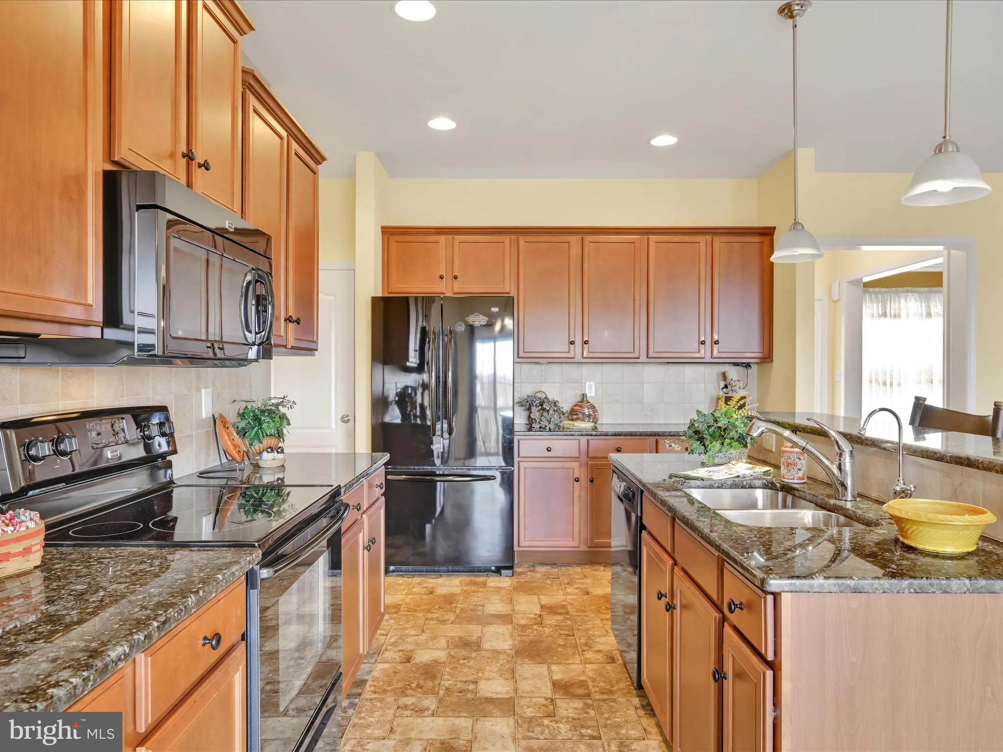 Ephrata, Pennsylvania 17522, United States, 3 Bedrooms Bedrooms, ,2 BathroomsBathrooms,Residential,Pending,7979