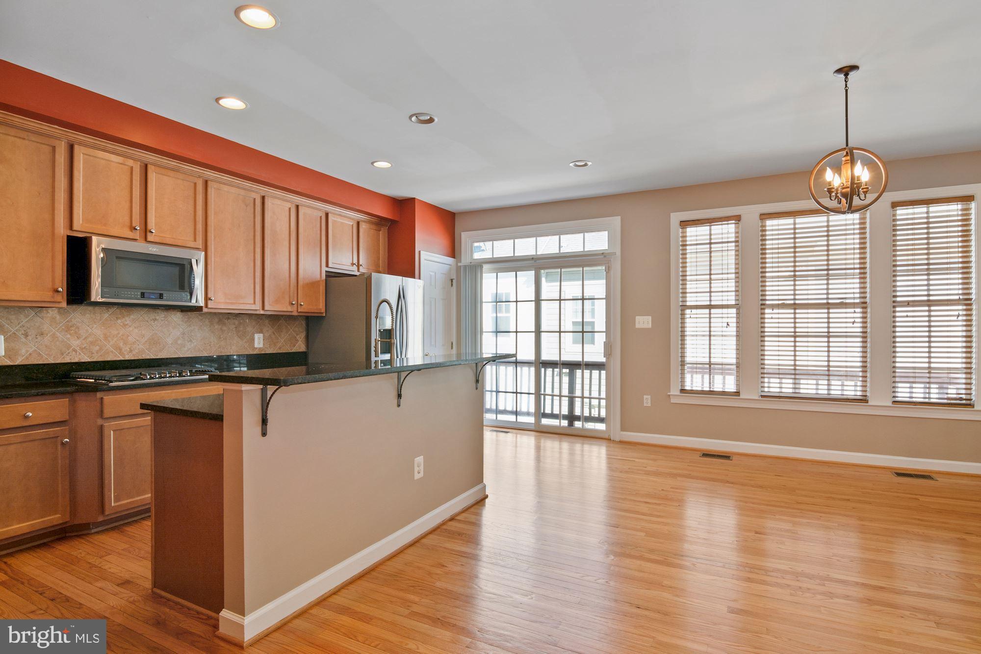 BELMONT CENTER - Residential