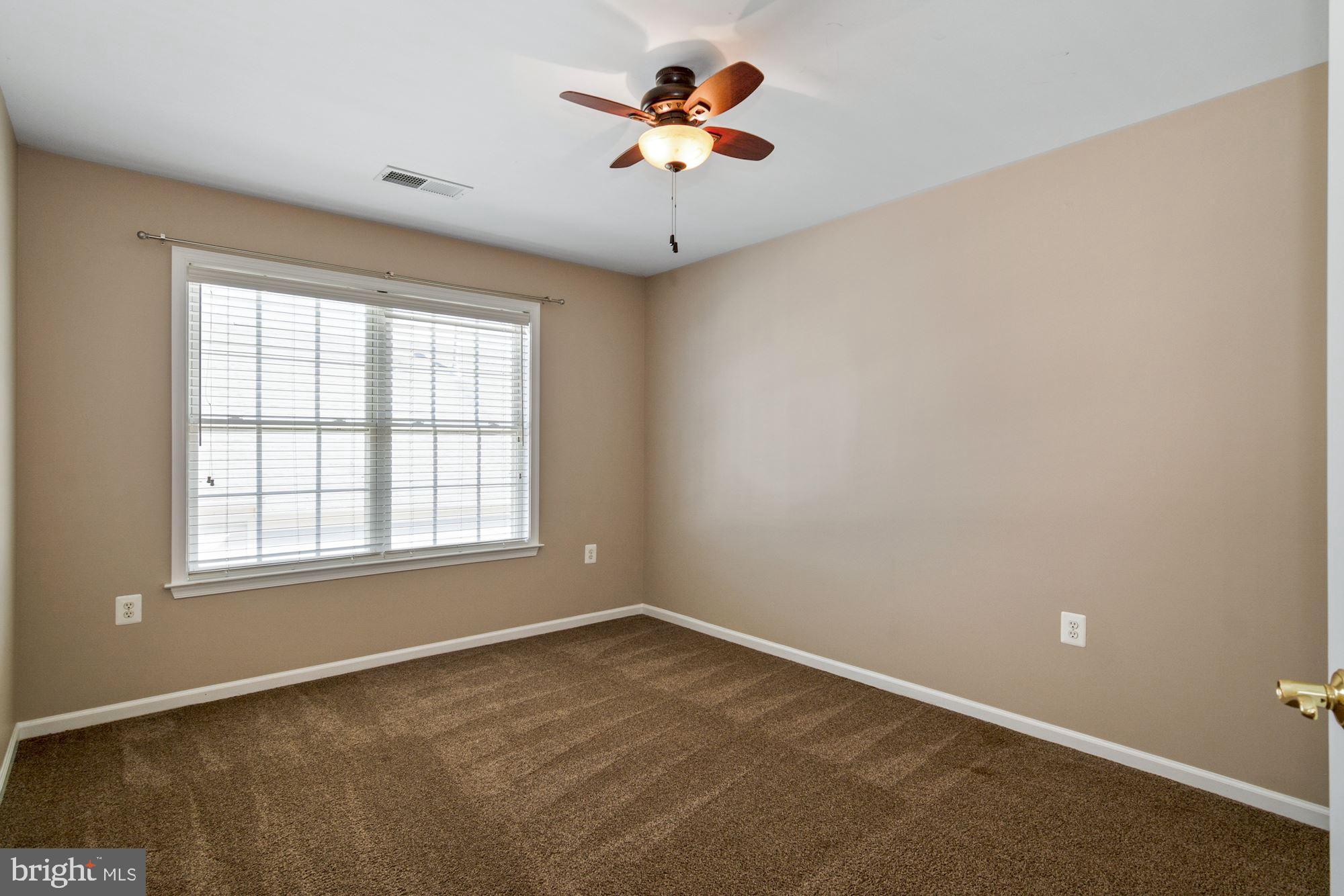 BELMONT CENTER - Residential