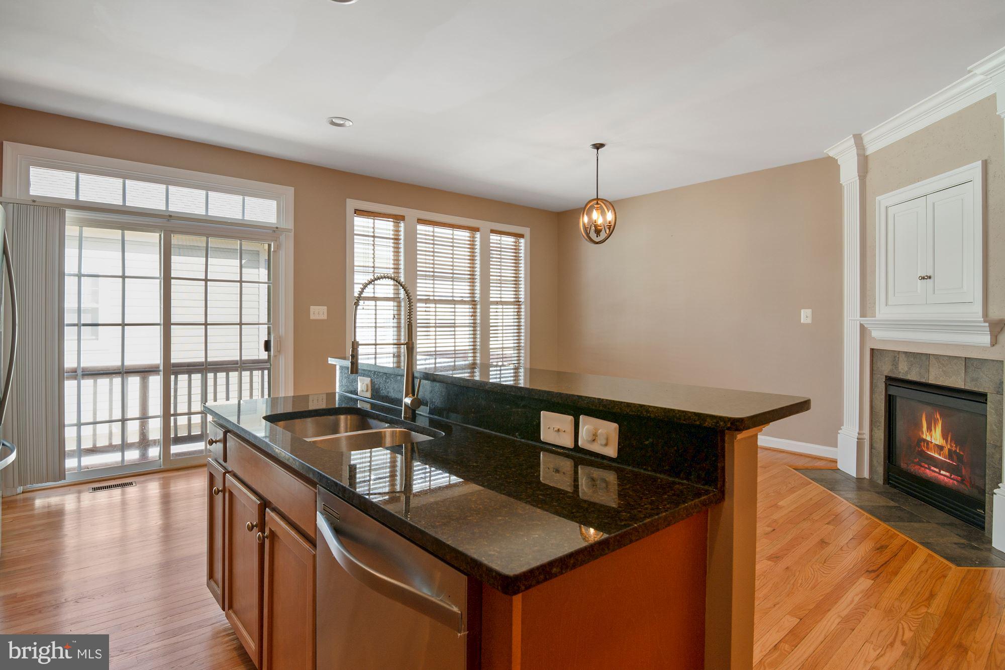 BELMONT CENTER - Residential