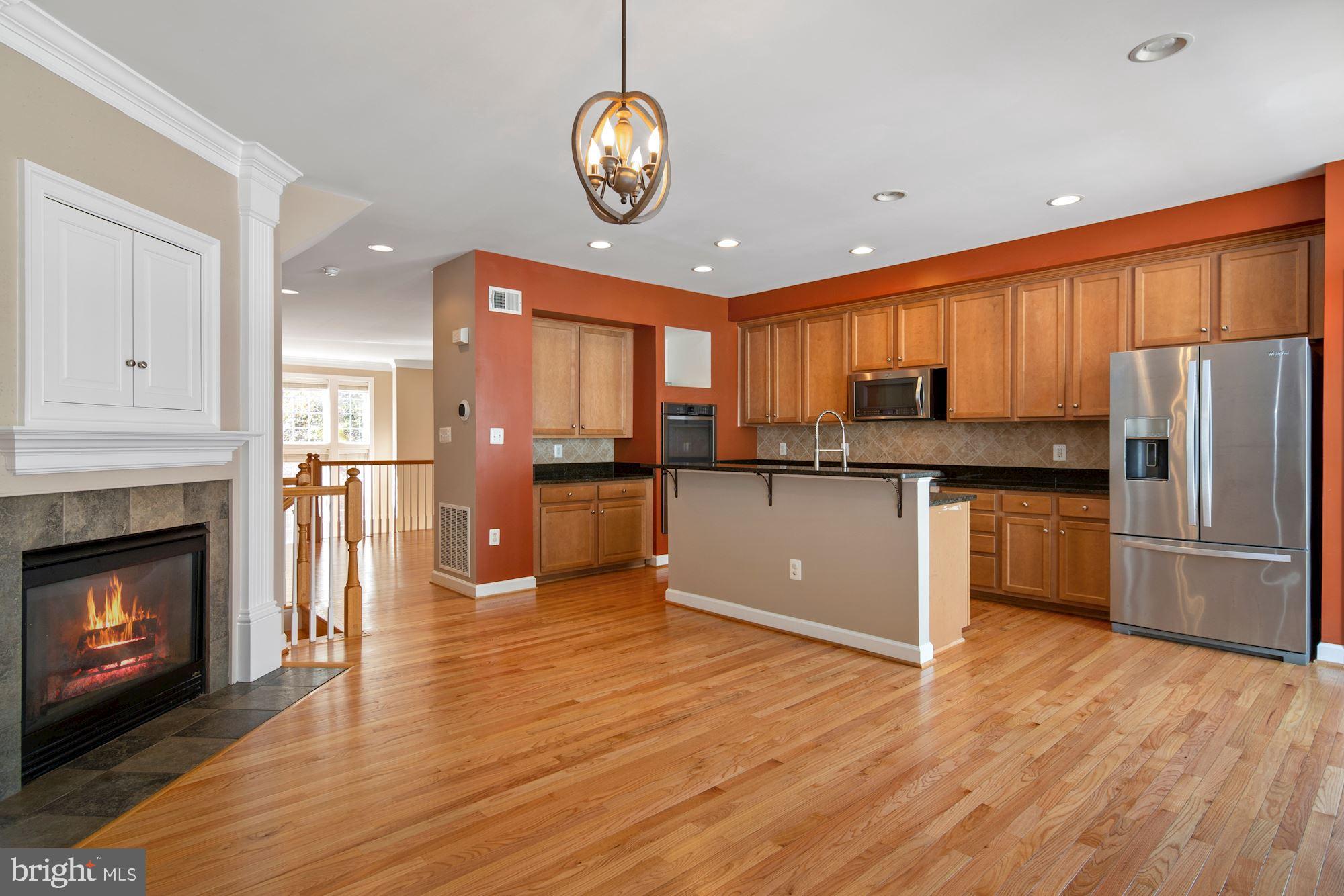 BELMONT CENTER - Residential