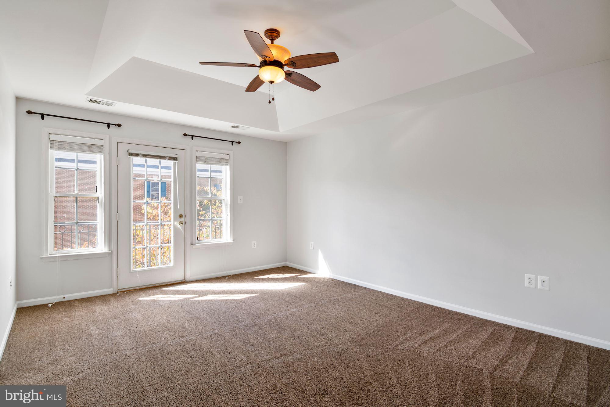 BELMONT CENTER - Residential