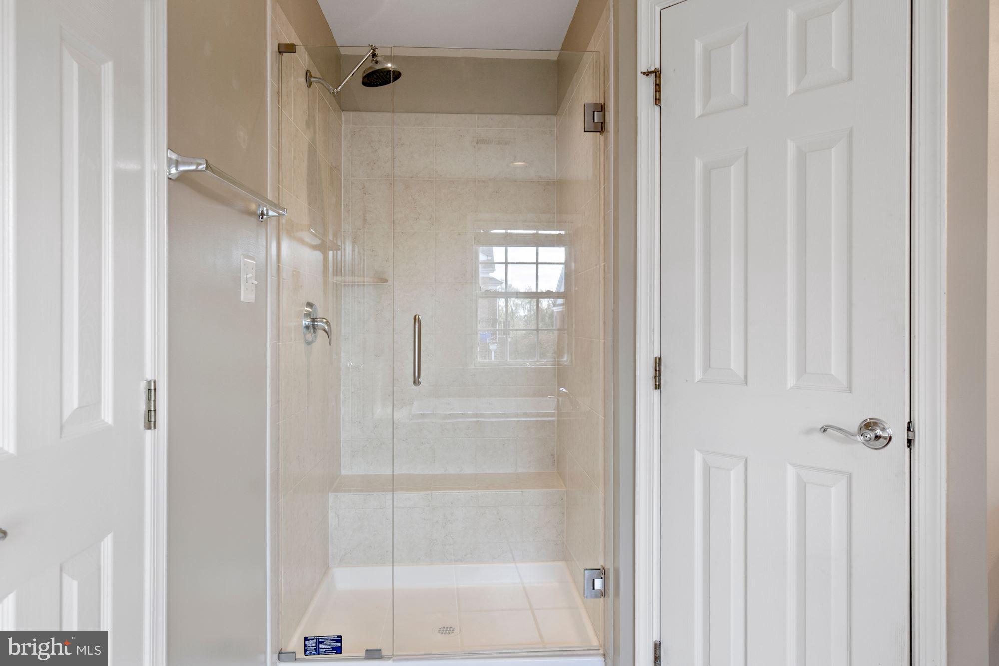 BELMONT CENTER - Residential