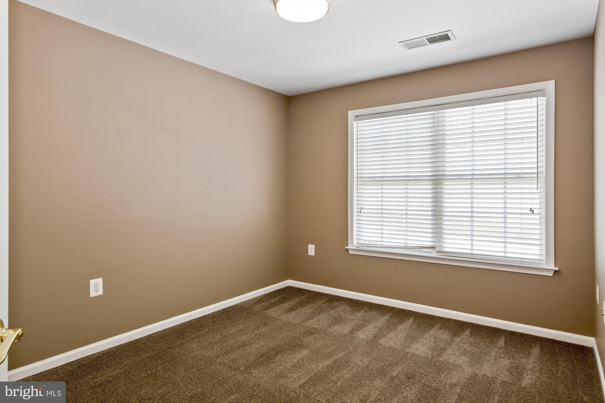 BELMONT CENTER - Residential