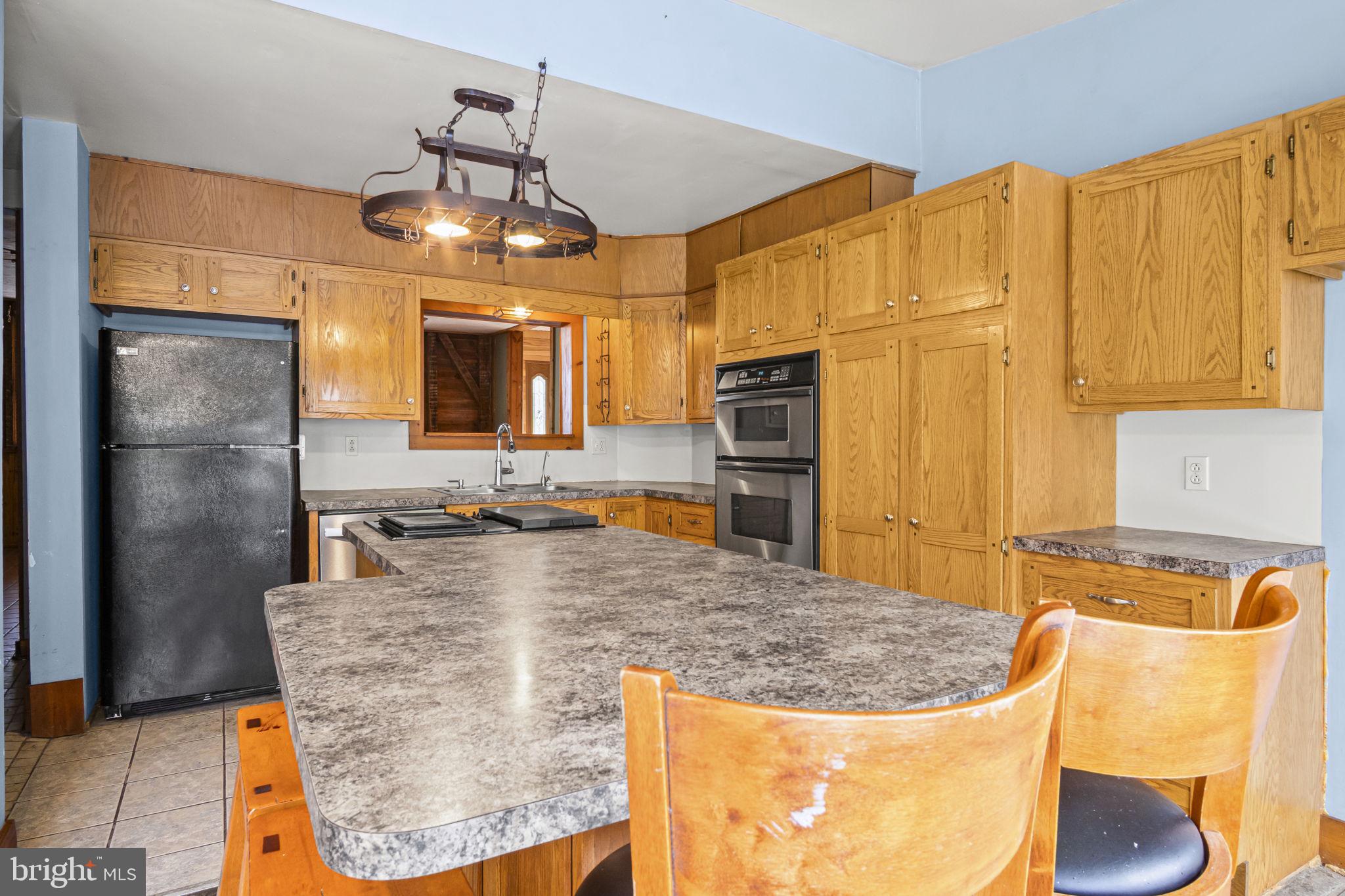 2065 GOLDENVILLE ROAD