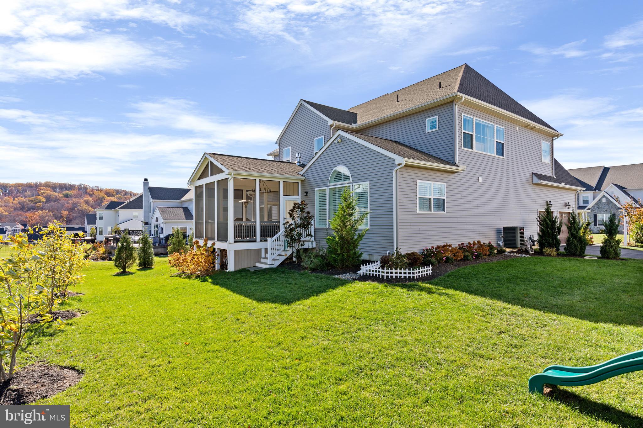 EDGEMONT - Residential