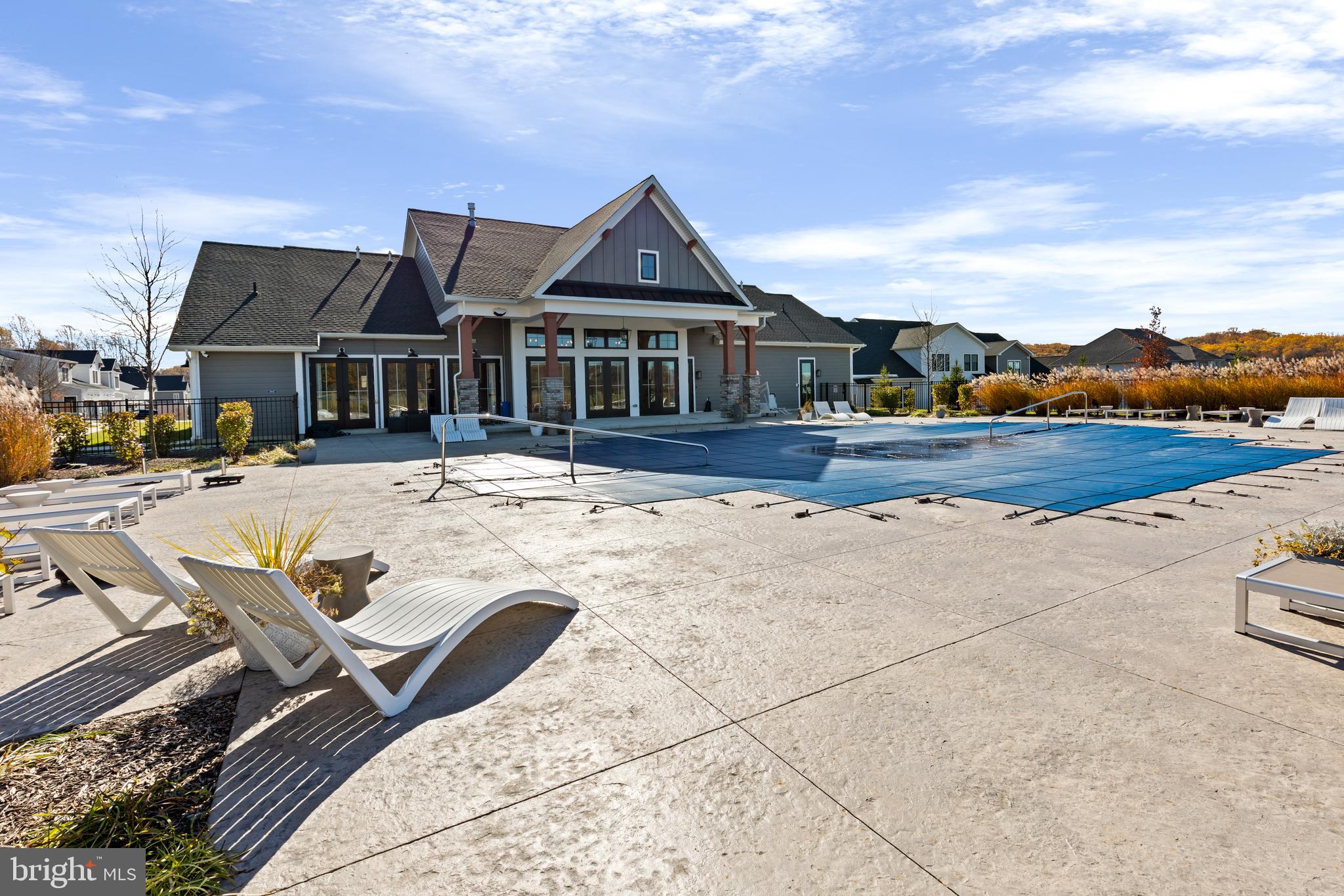 EDGEMONT - Residential