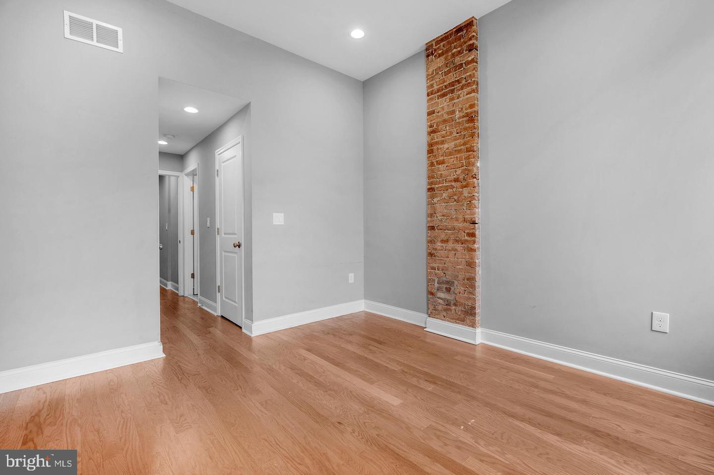OLIVER - Residential