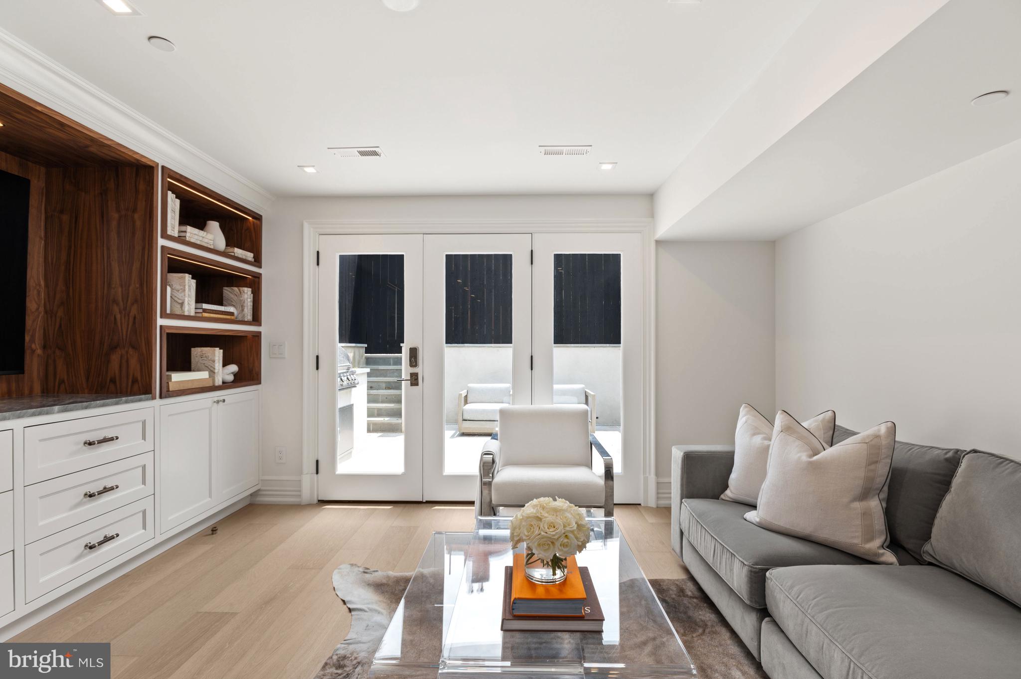 DUPONT CIRCLE - Residential
