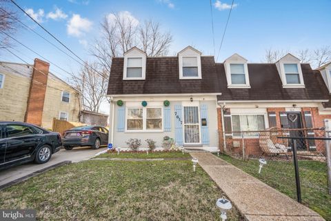 Photo of 7617 Allendale Circle, LANDOVER, MD 20785 (MLS # MDPG2194176)