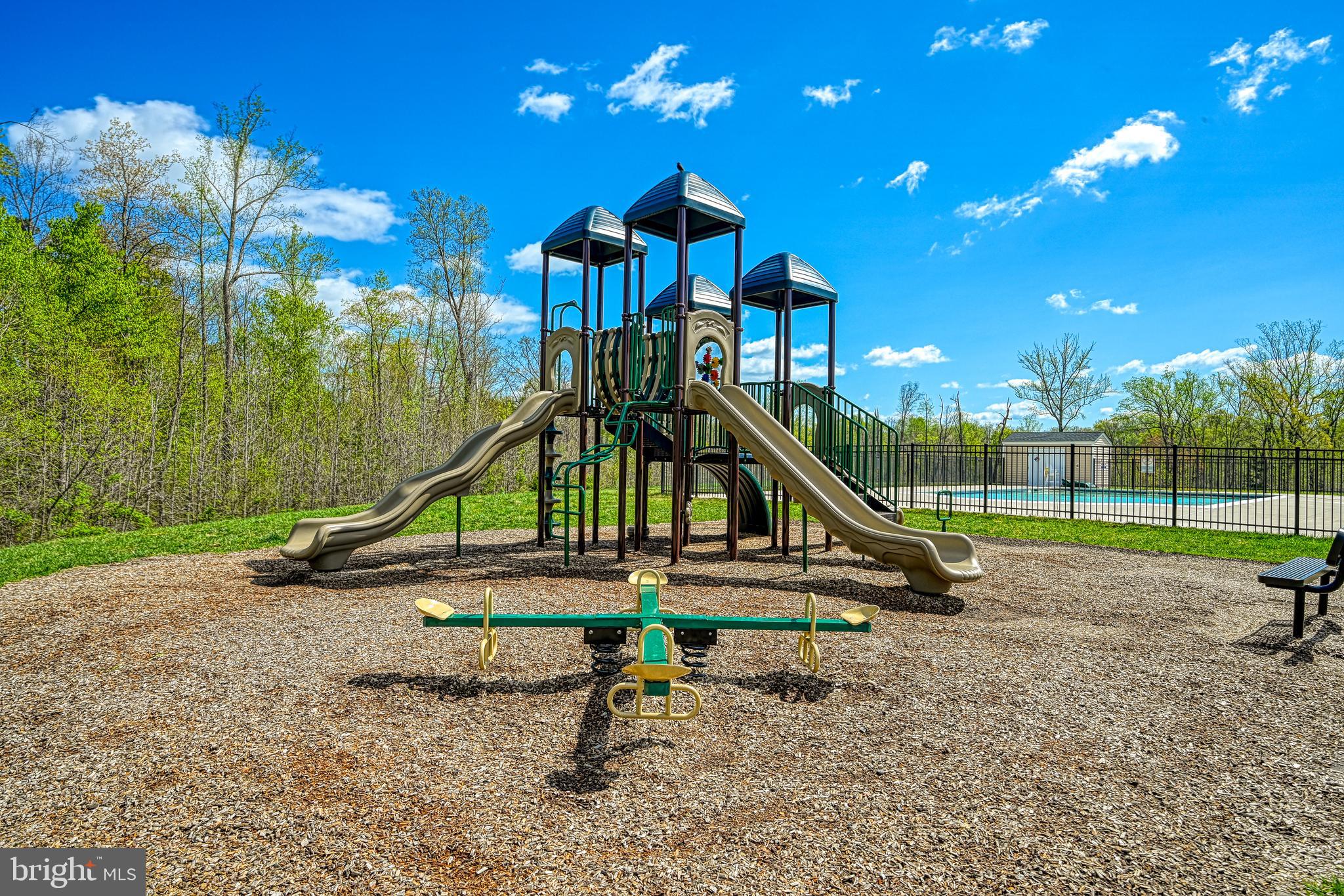 THE VILLAGE AT COURTHOUSE COMMONS - Residential