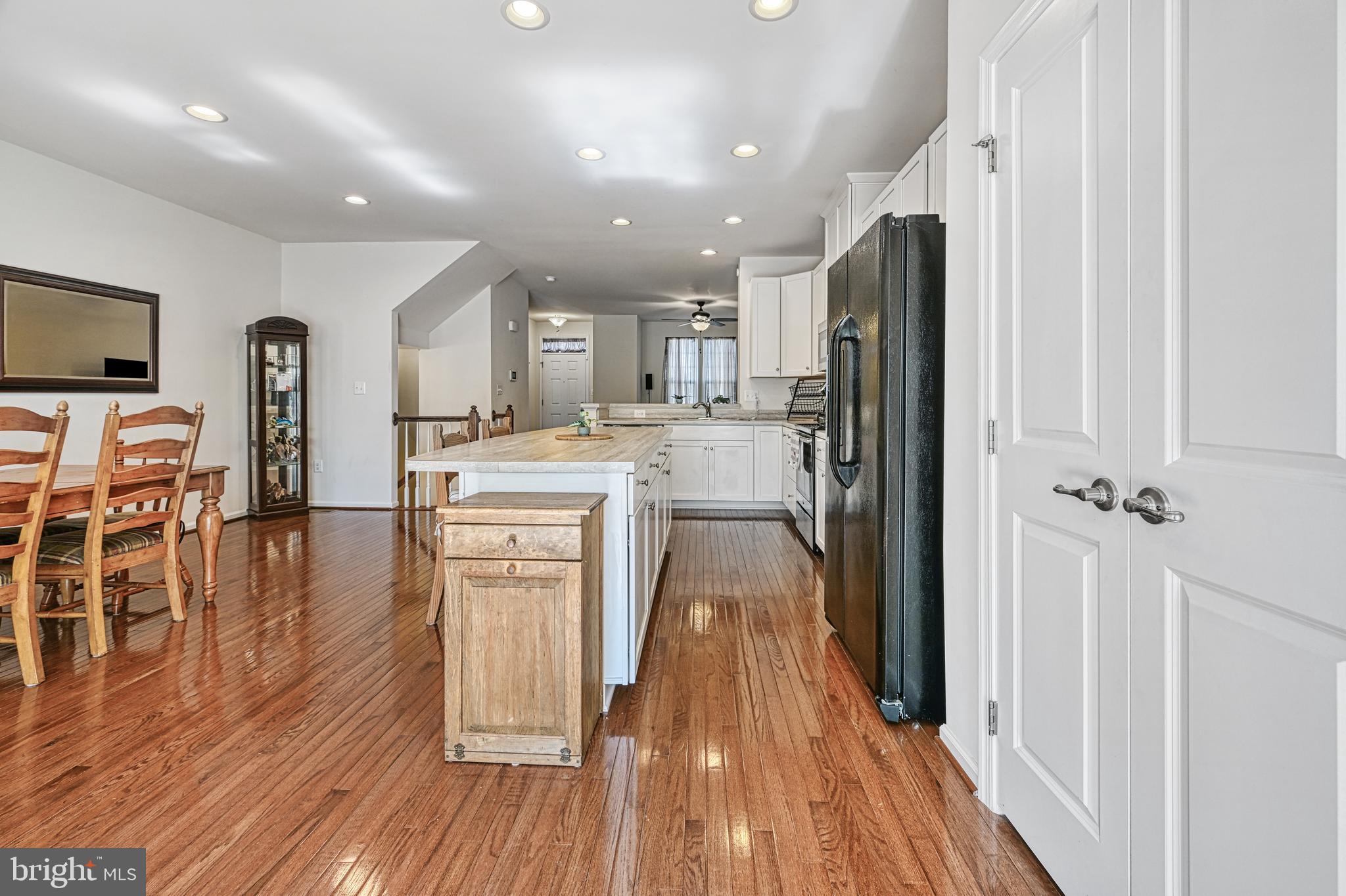 THE VILLAGE AT COURTHOUSE COMMONS - Residential