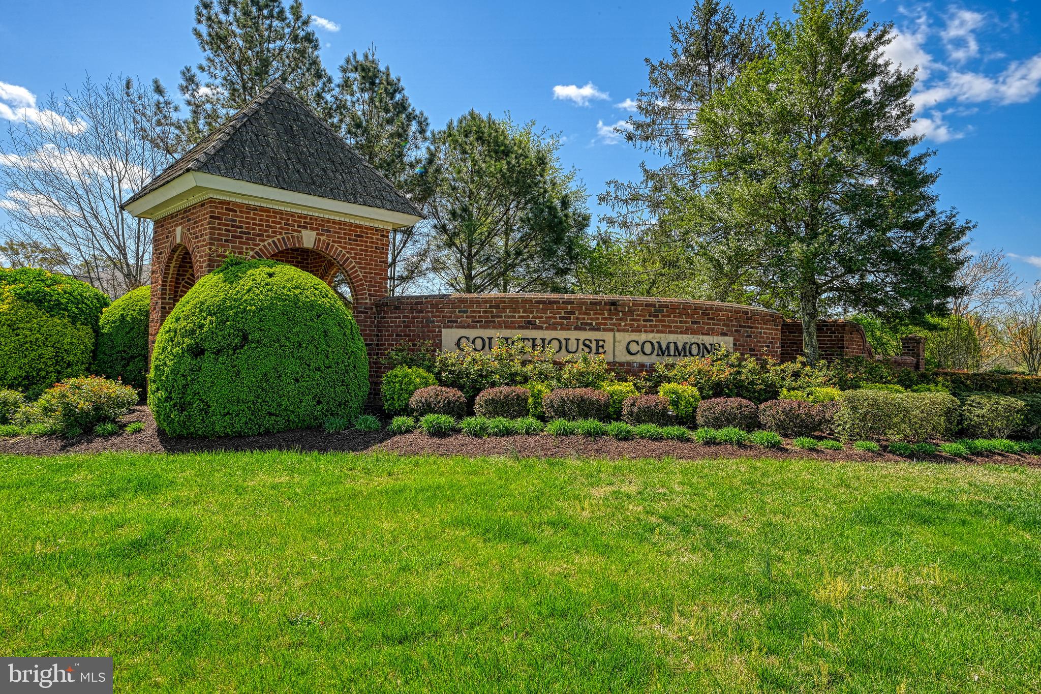 THE VILLAGE AT COURTHOUSE COMMONS - Residential