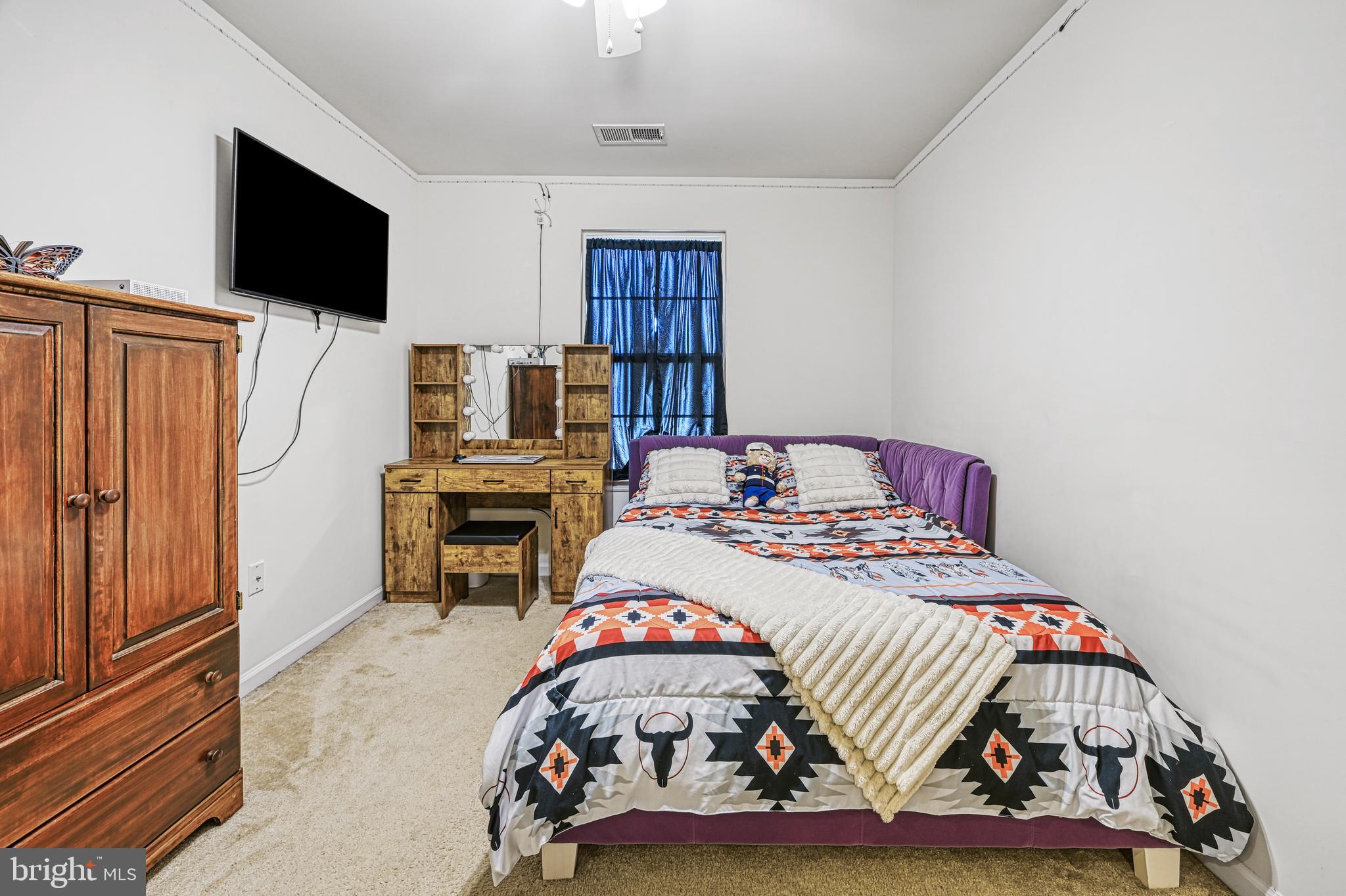 THE VILLAGE AT COURTHOUSE COMMONS - Residential