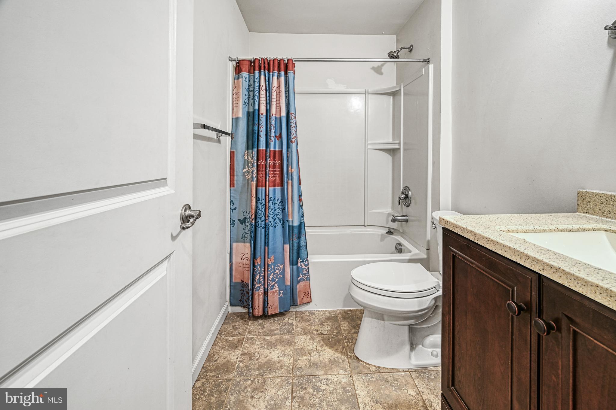 THE VILLAGE AT COURTHOUSE COMMONS - Residential