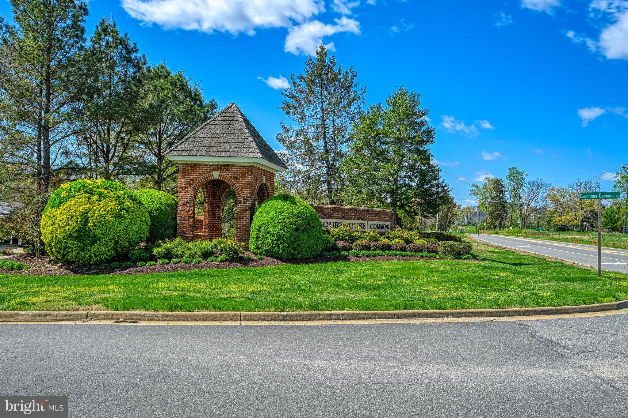 THE VILLAGE AT COURTHOUSE COMMONS - Residential