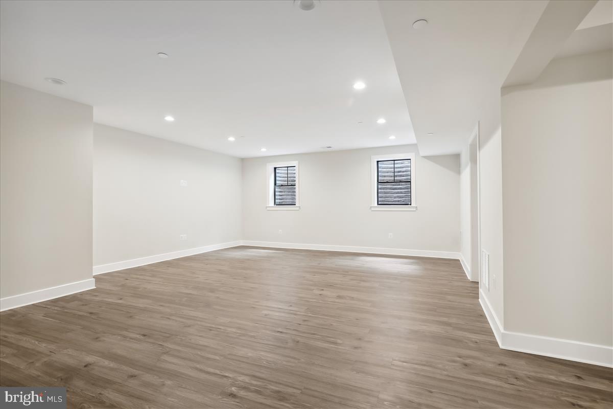 COLUMBIA FOREST - Residential