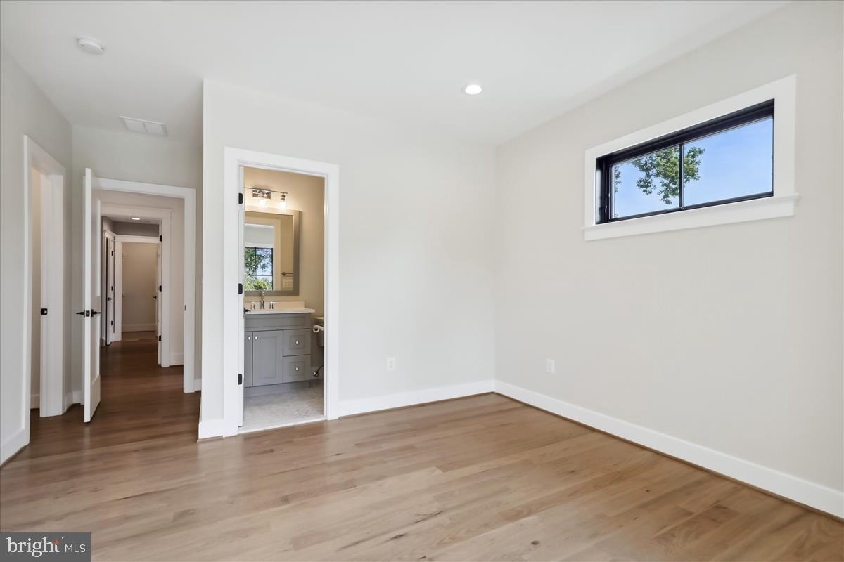COLUMBIA FOREST - Residential