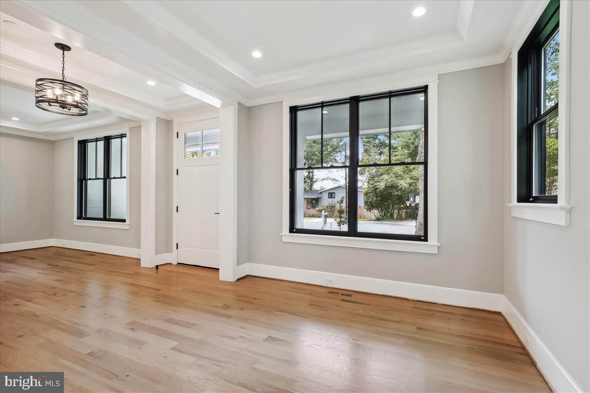 COLUMBIA FOREST - Residential