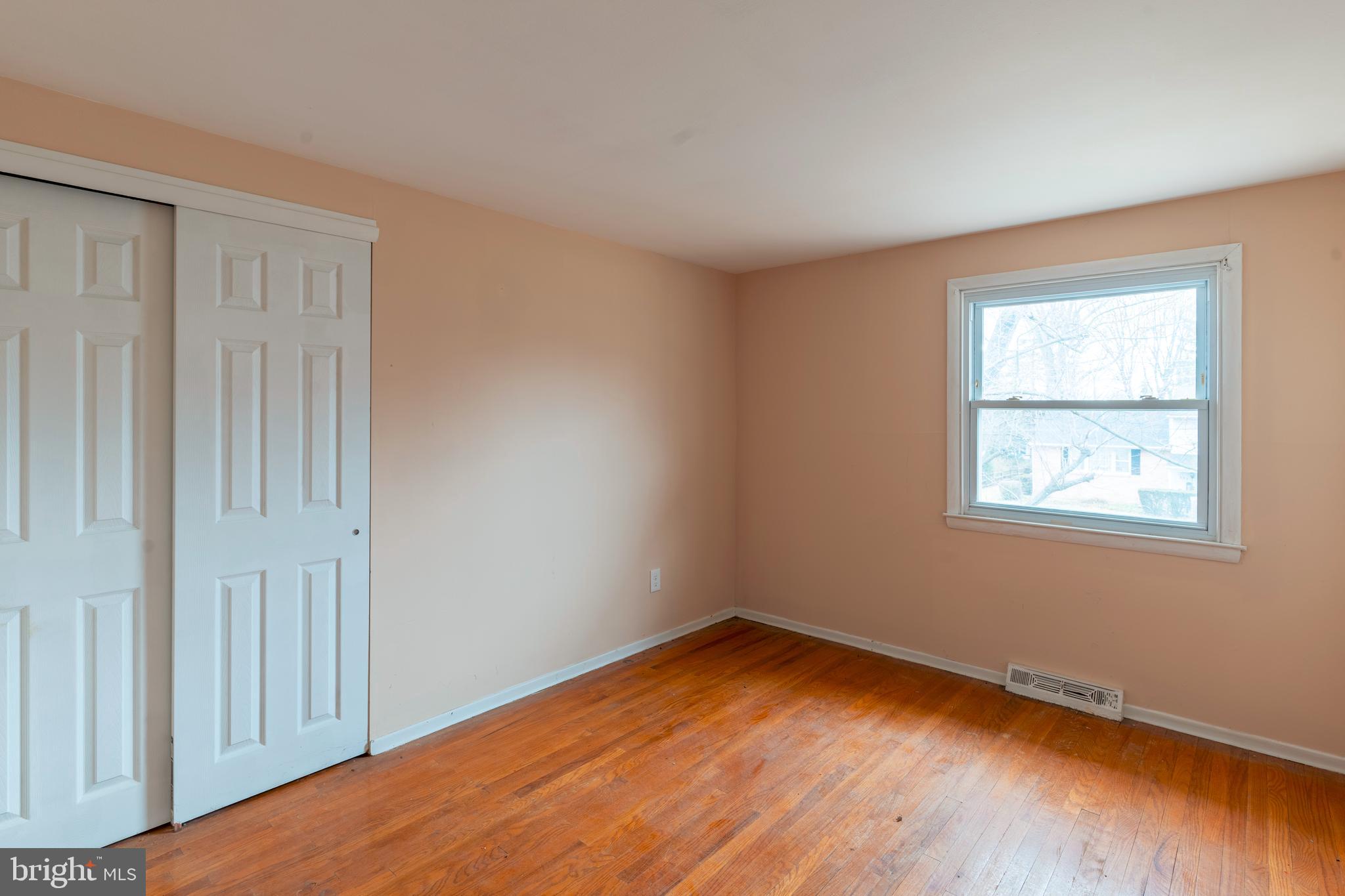 BURGUNDY HILLS - Residential