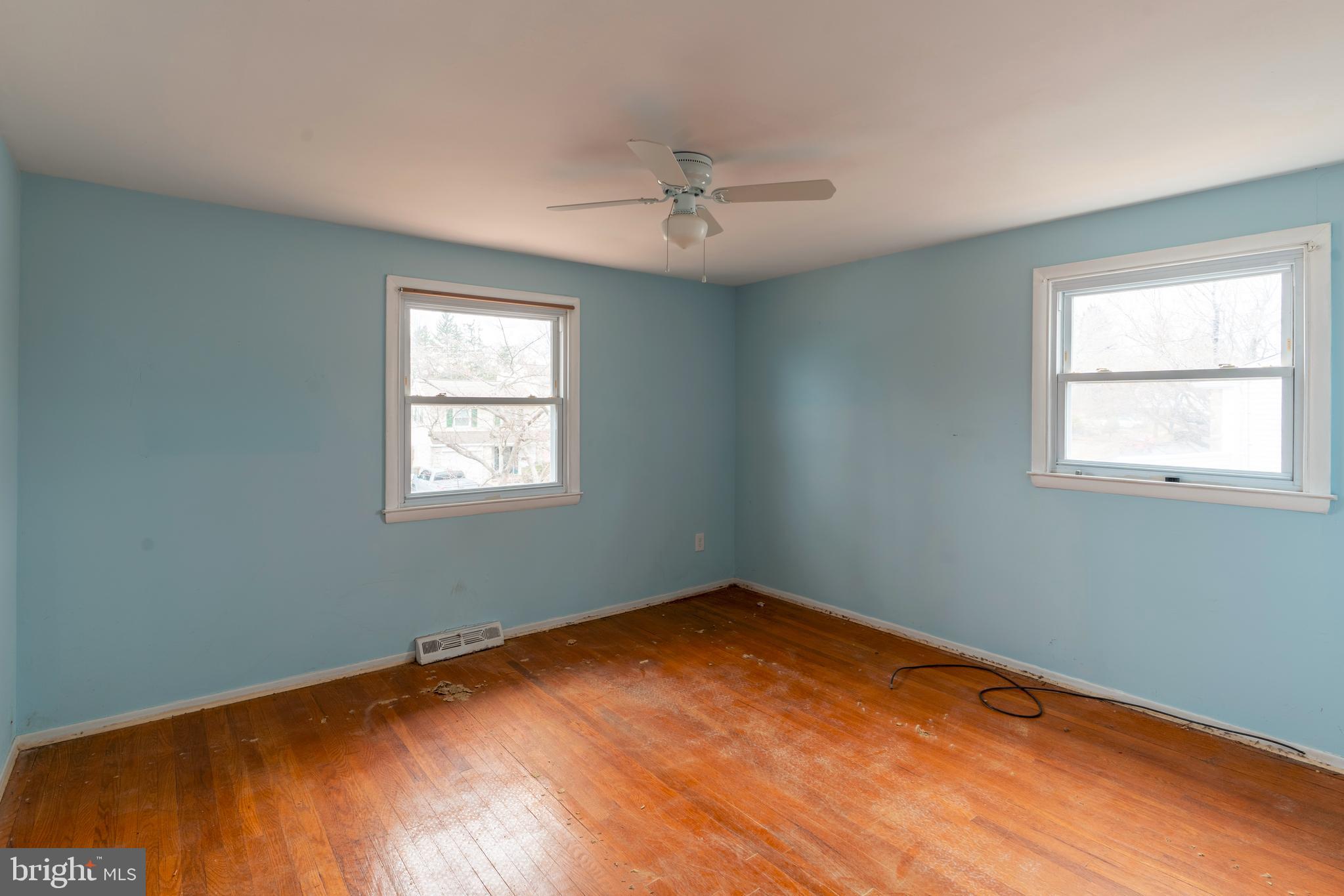 BURGUNDY HILLS - Residential