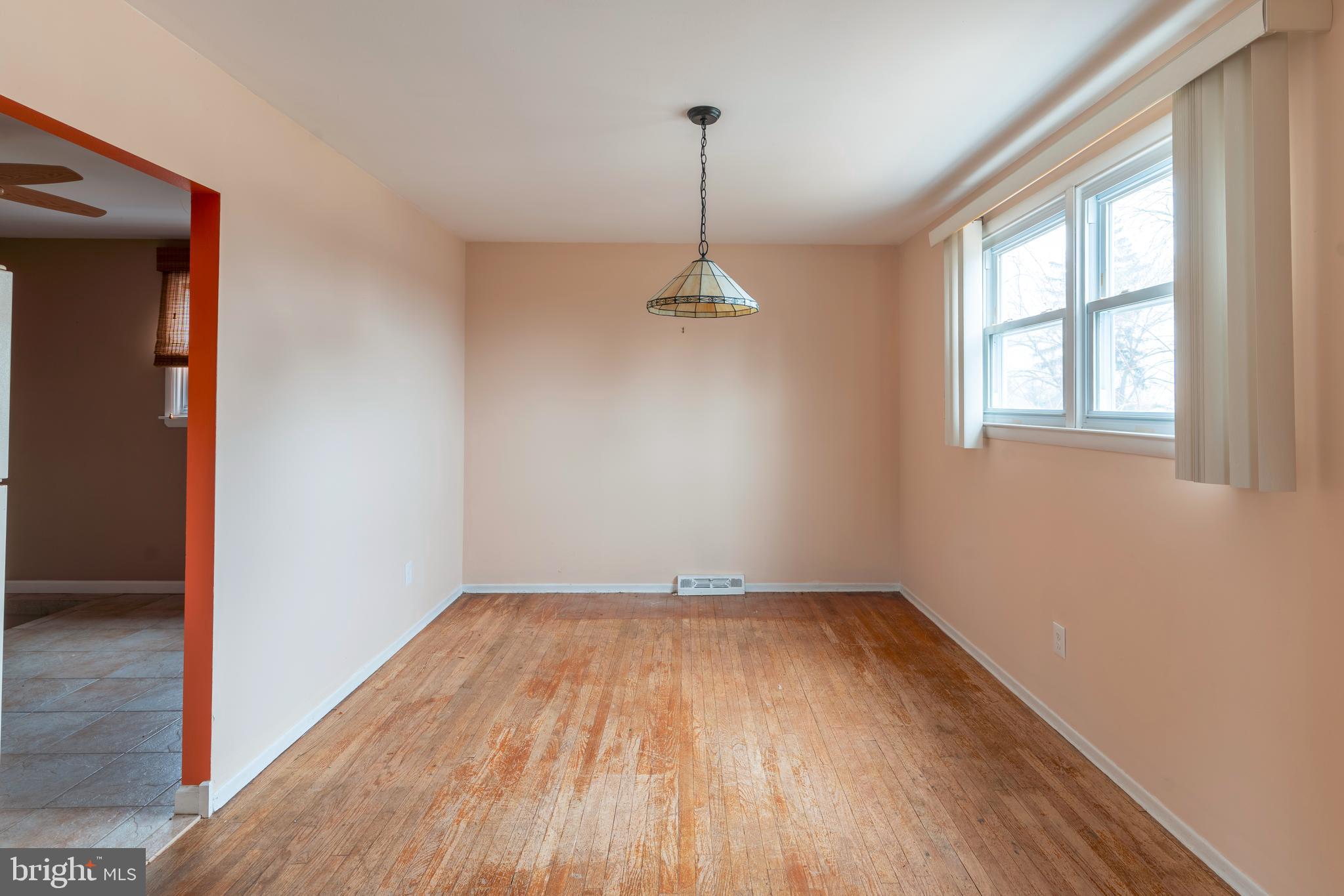 BURGUNDY HILLS - Residential