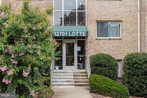 Photo of 12701 Lotte Drive #203, WOODBRIDGE, VA 22192 (MLS # VAPW2105538)