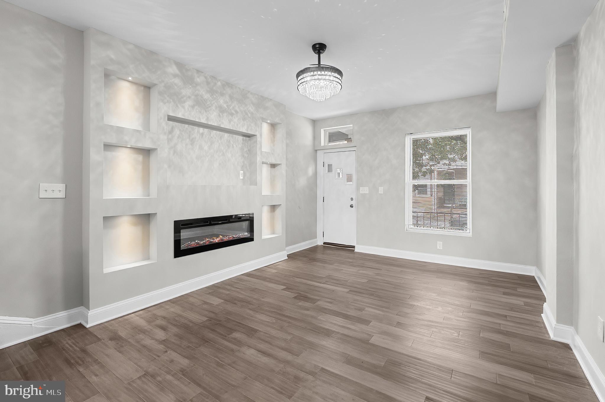 CLIFTON PARK - Residential