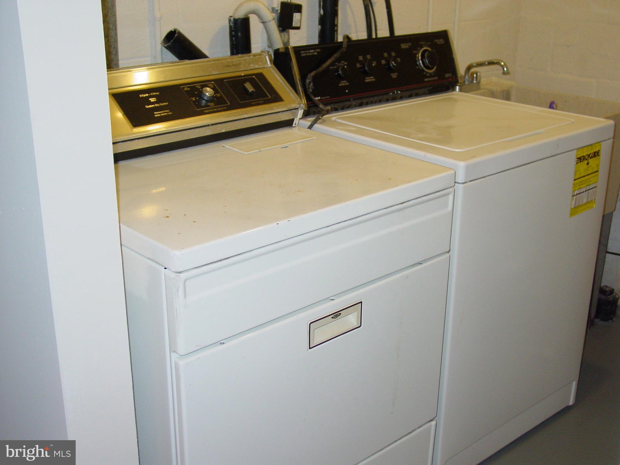 COLD SPRING NEWTOWN - Residential