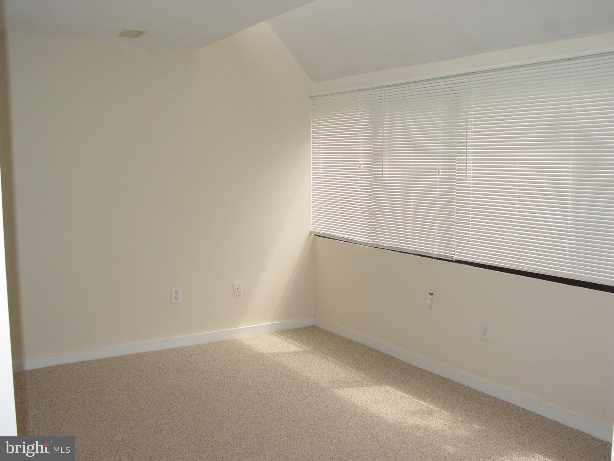 COLD SPRING NEWTOWN - Residential