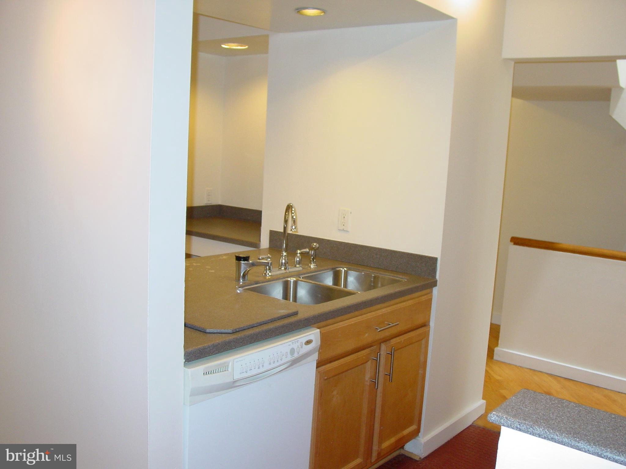 COLD SPRING NEWTOWN - Residential