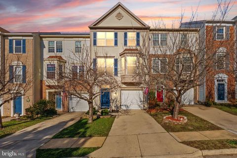 Photo of 11521 Bertram Street, WOODBRIDGE, VA 22192 (MLS # VAPW2113662)