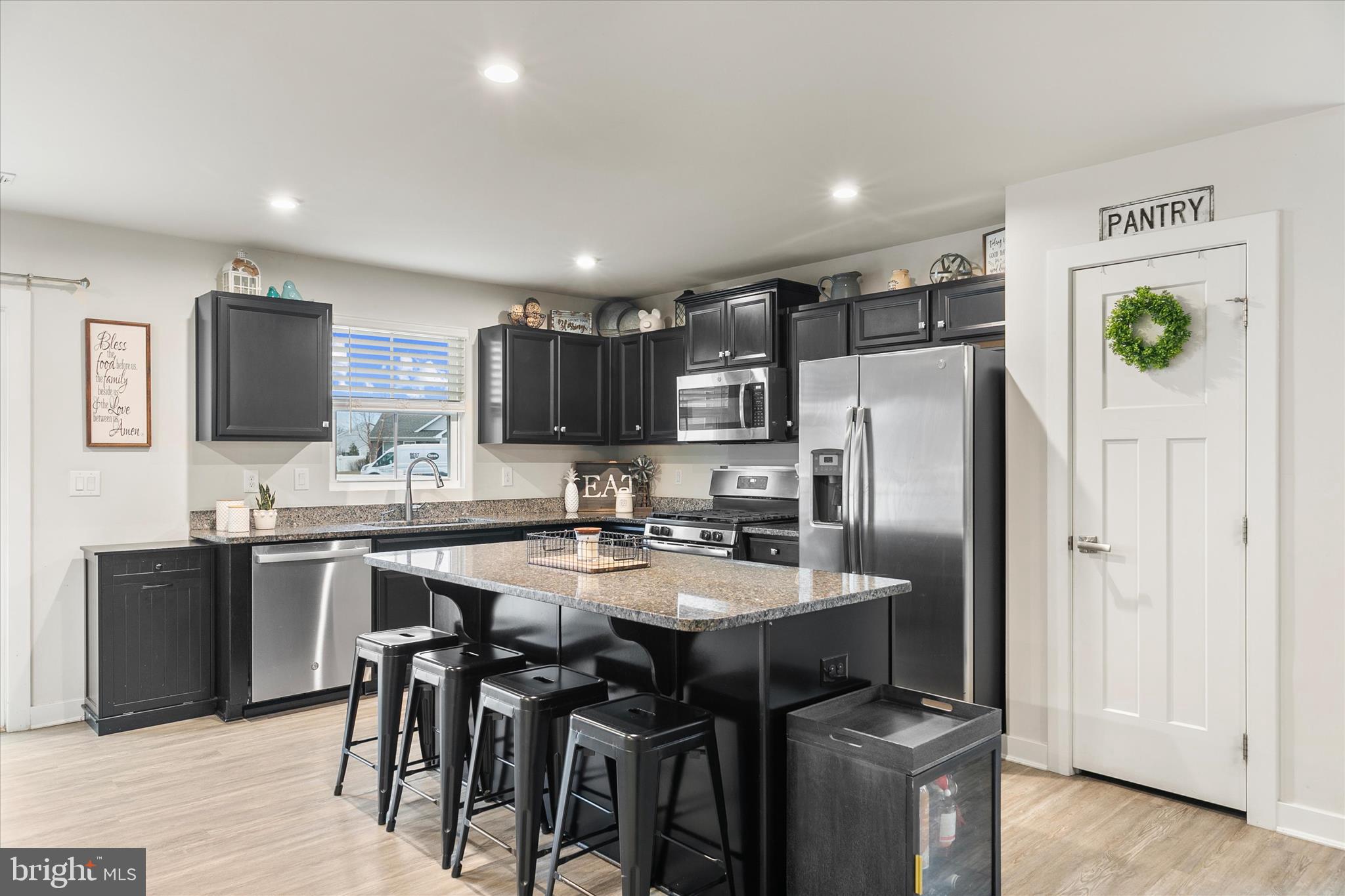 MILFORD PONDS - Residential