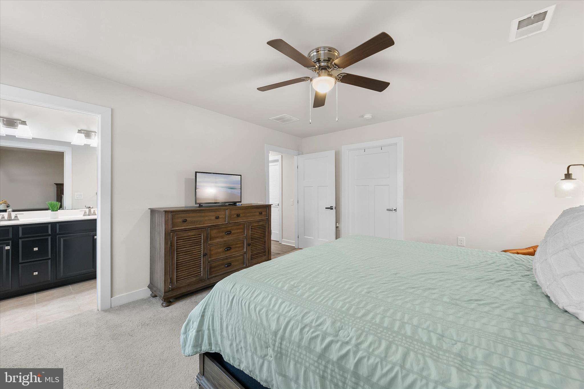 MILFORD PONDS - Residential