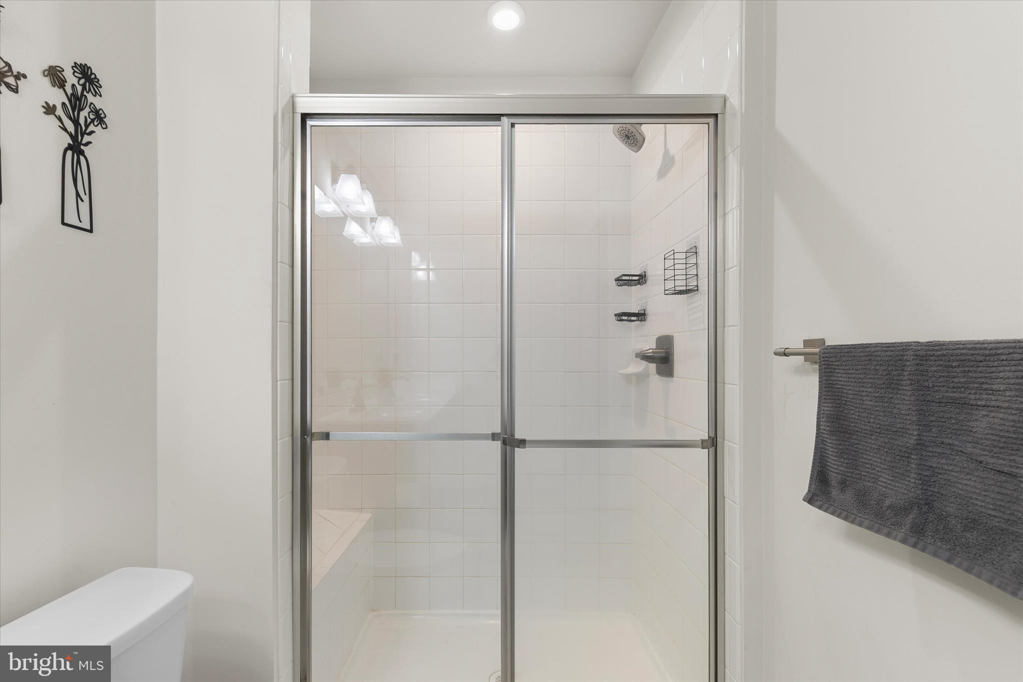 MILFORD PONDS - Residential