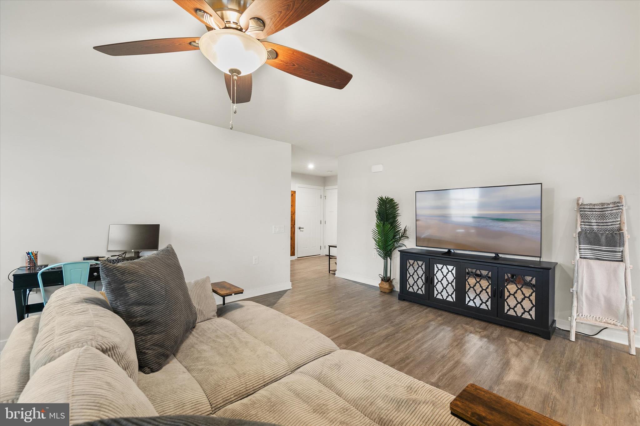 MILFORD PONDS - Residential