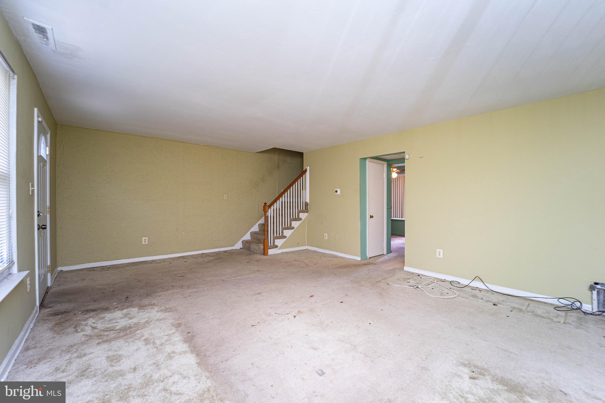 OLD TOWNE VILLAGE CONDOMINIUMS - Residential