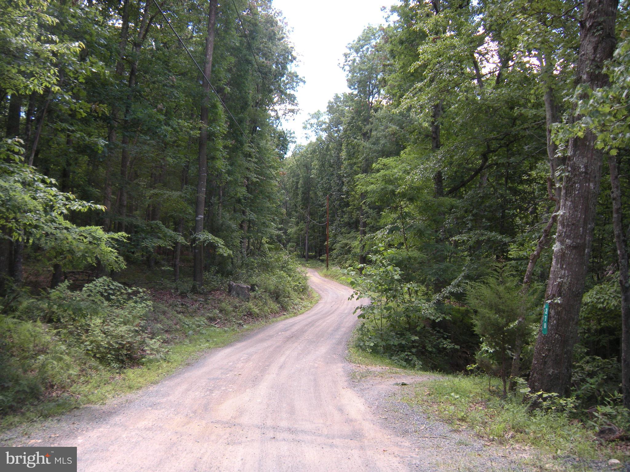 RITTERS HIDDEN VALLEY - Land