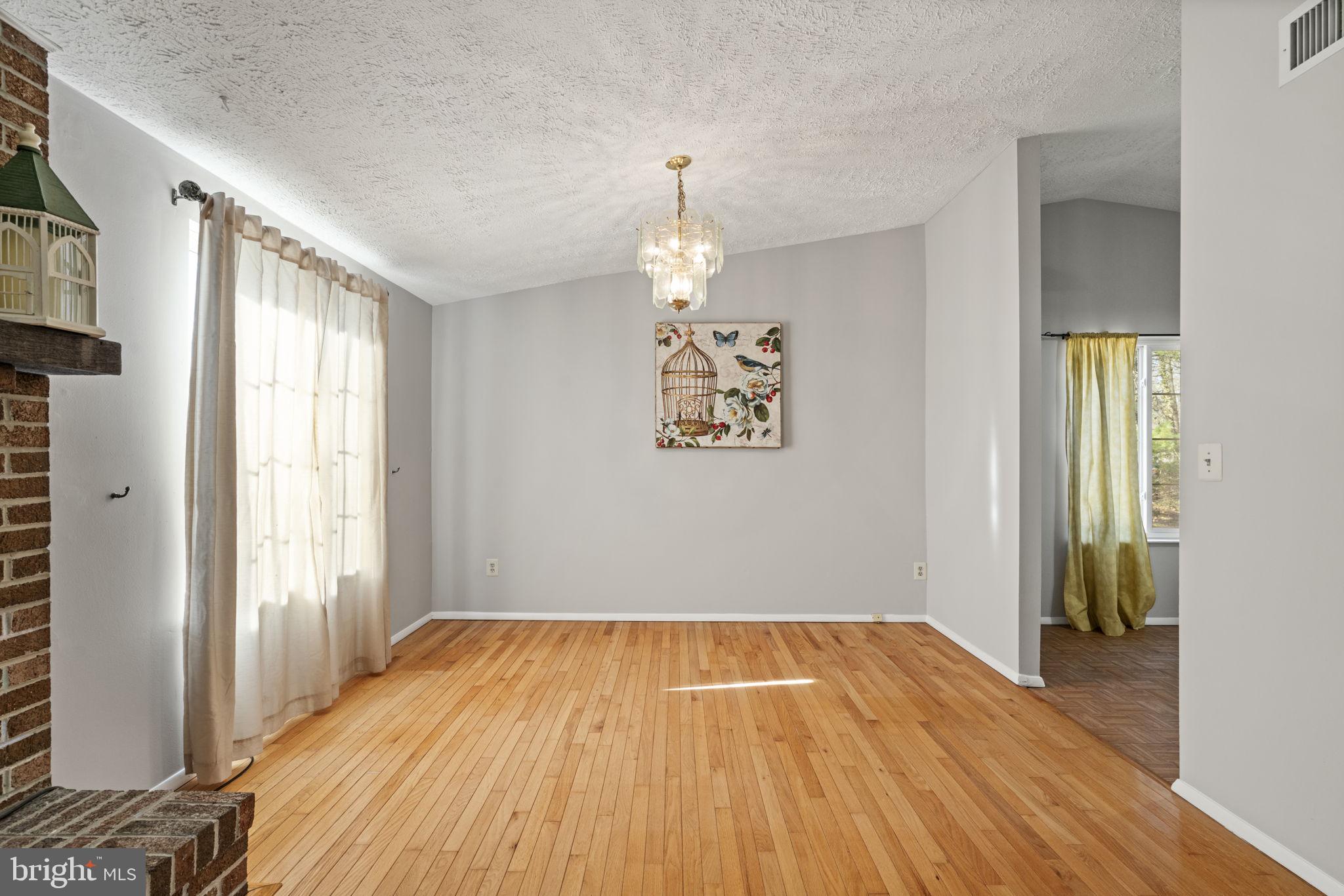 OWENS BROOKE - Residential