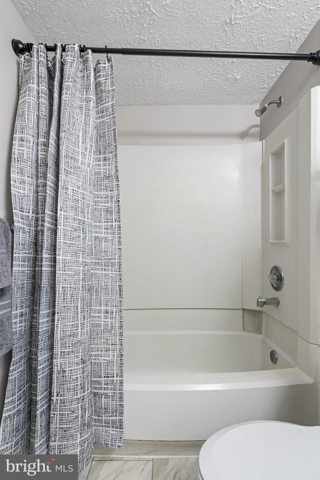 OWENS BROOKE - Residential