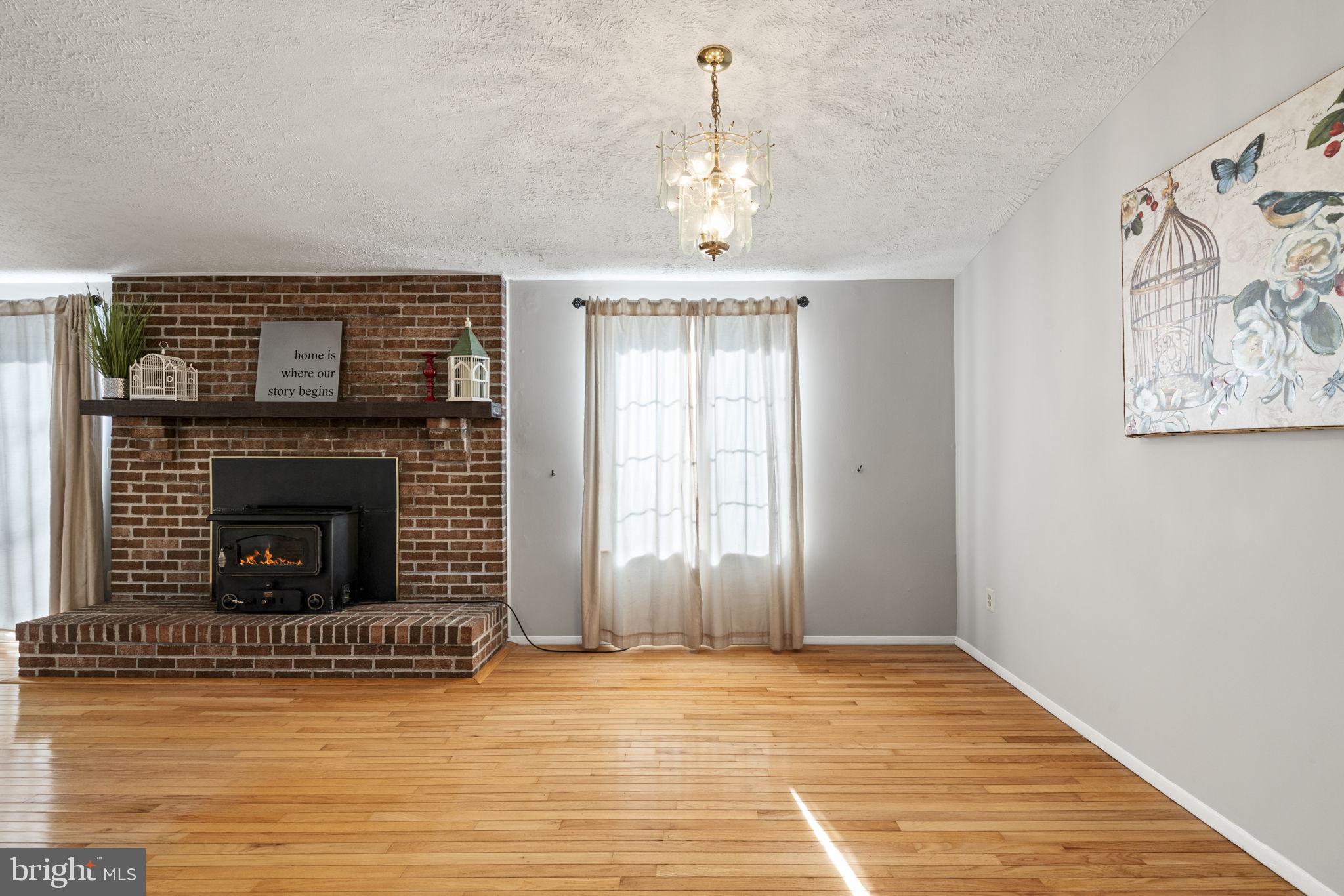 OWENS BROOKE - Residential