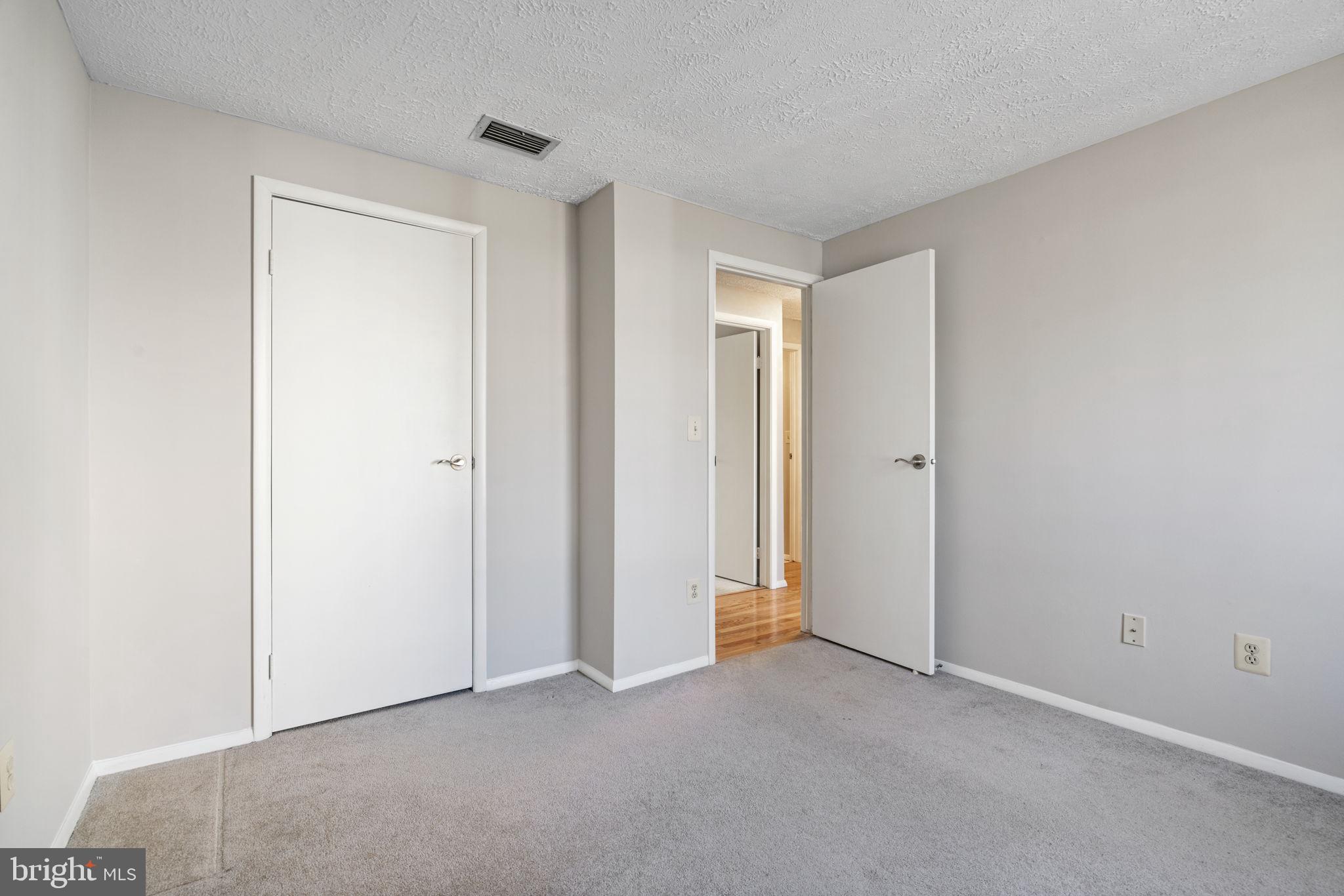 OWENS BROOKE - Residential