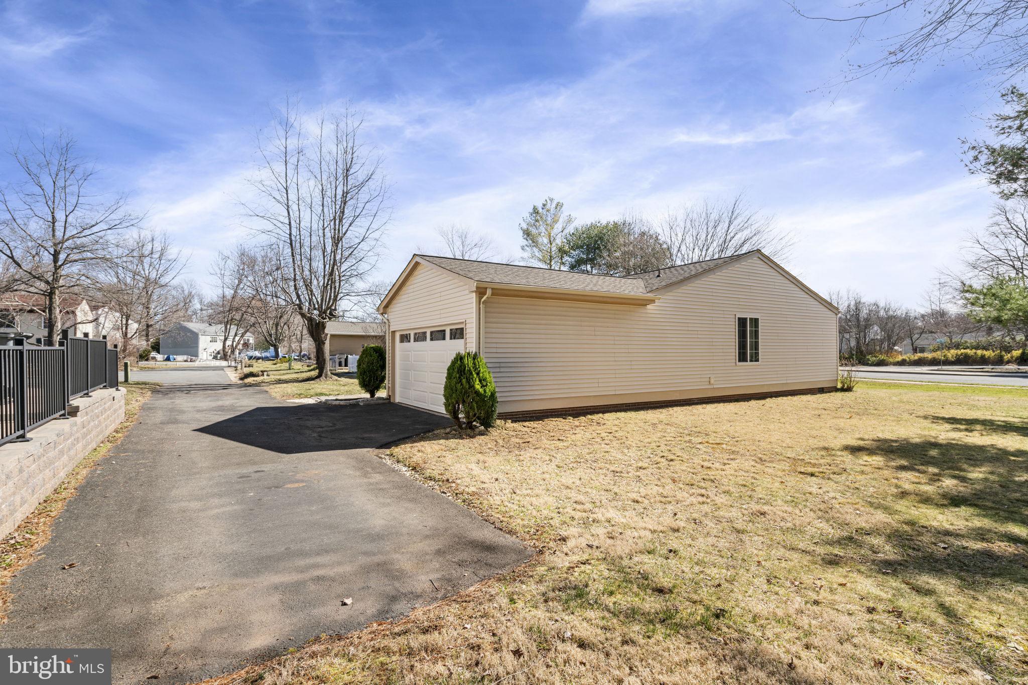 OWENS BROOKE - Residential