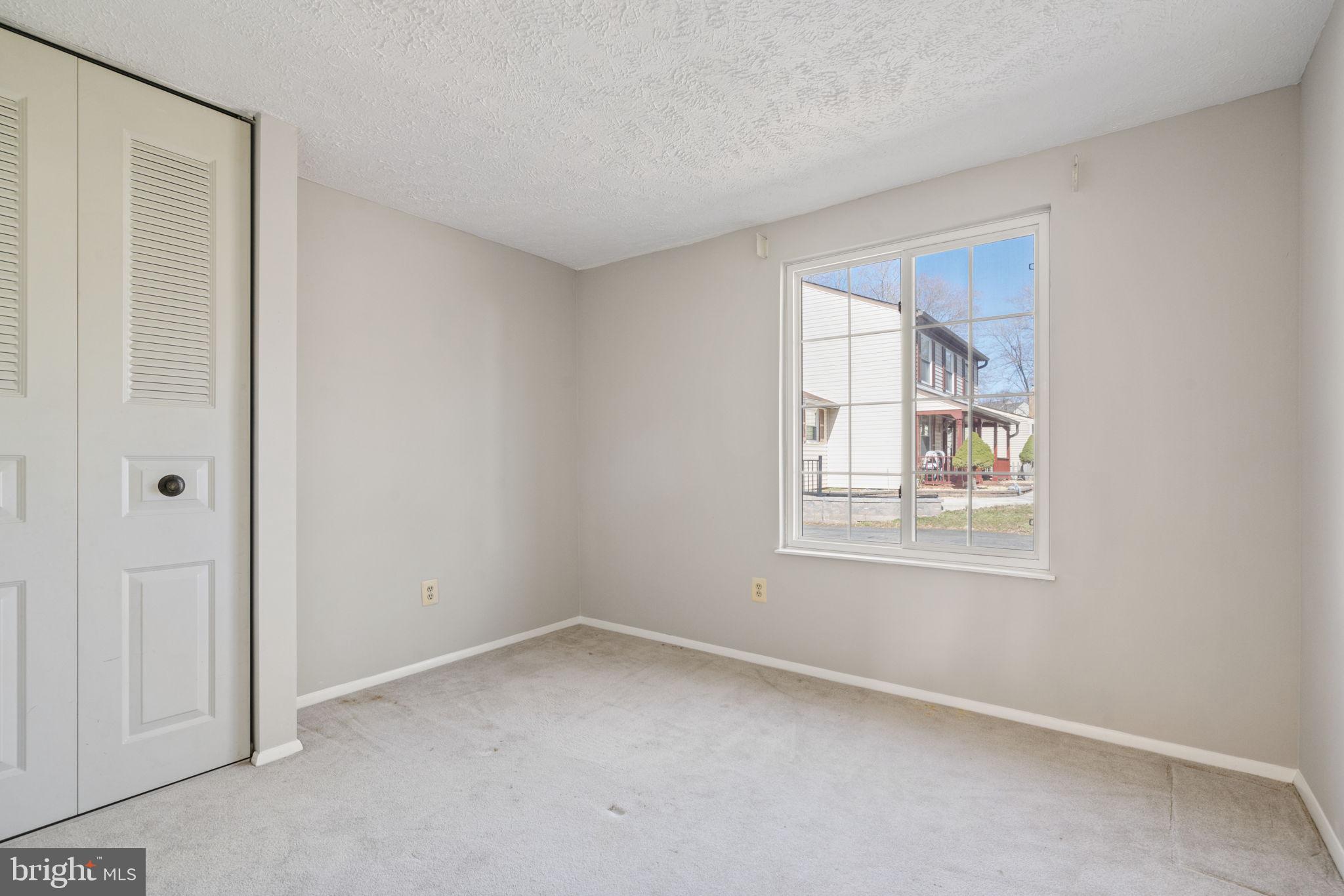 OWENS BROOKE - Residential