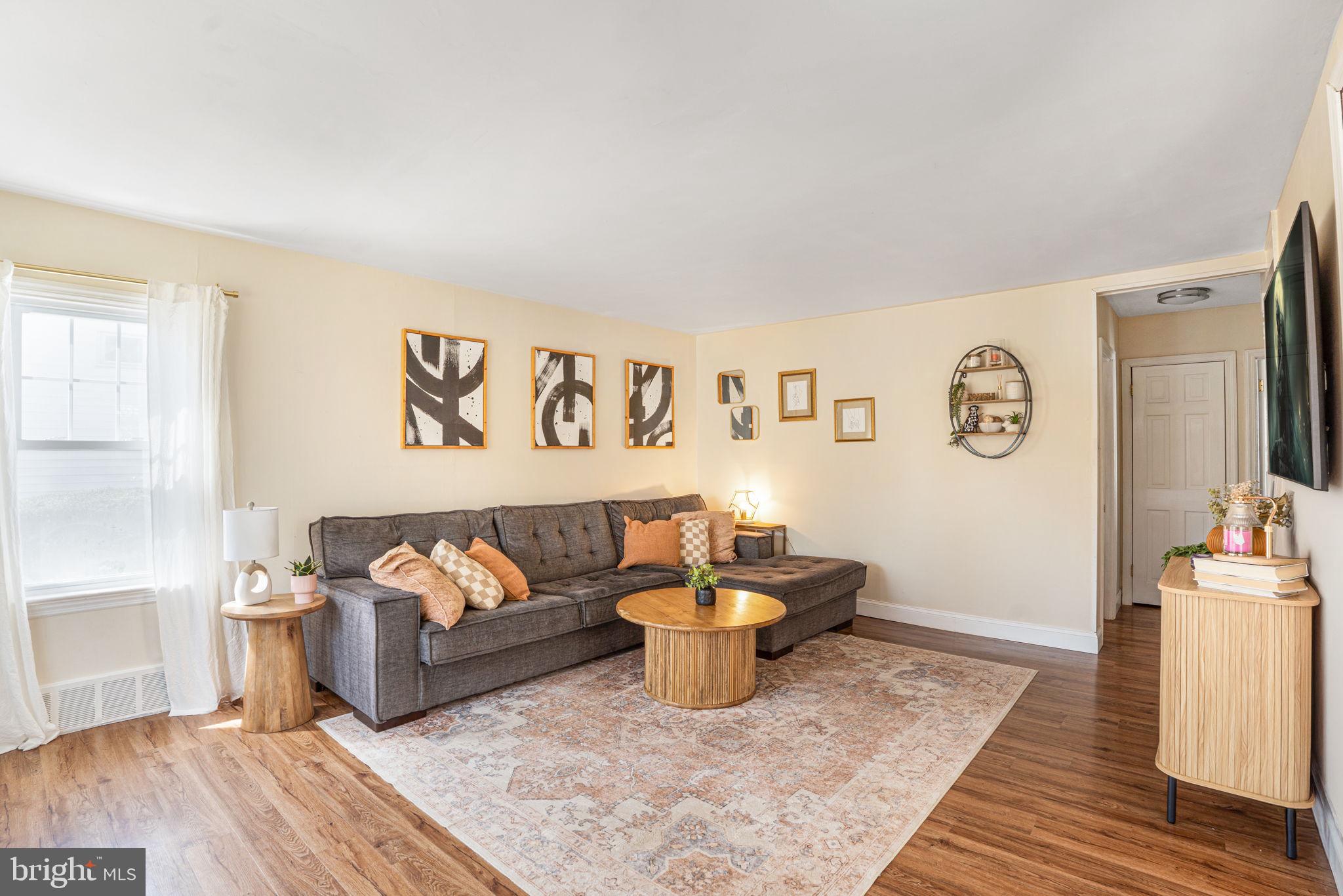 GLENSIDE - Residential