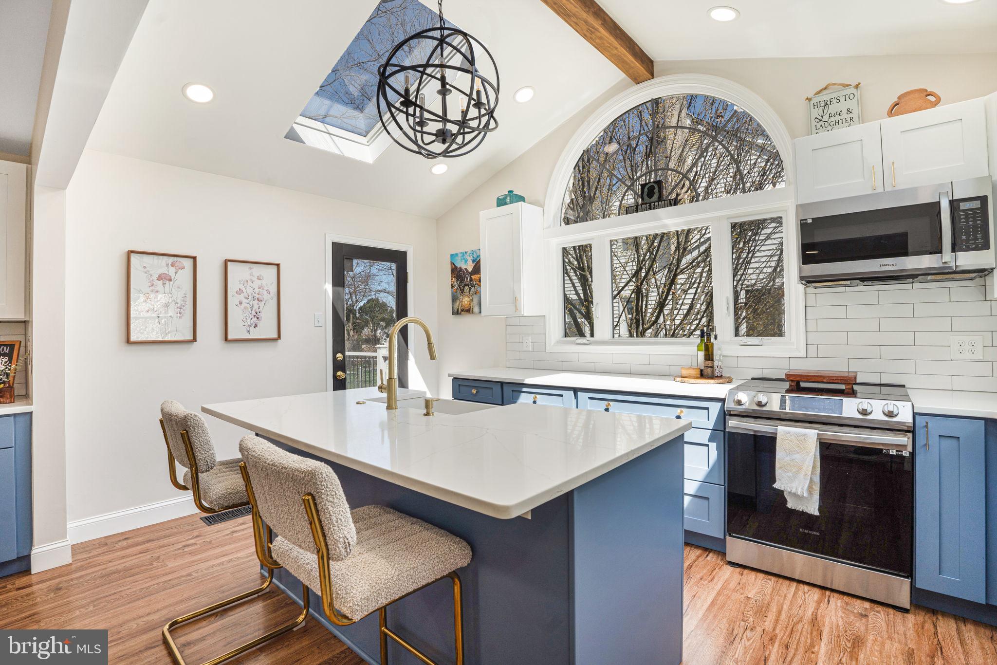 GLENSIDE - Residential