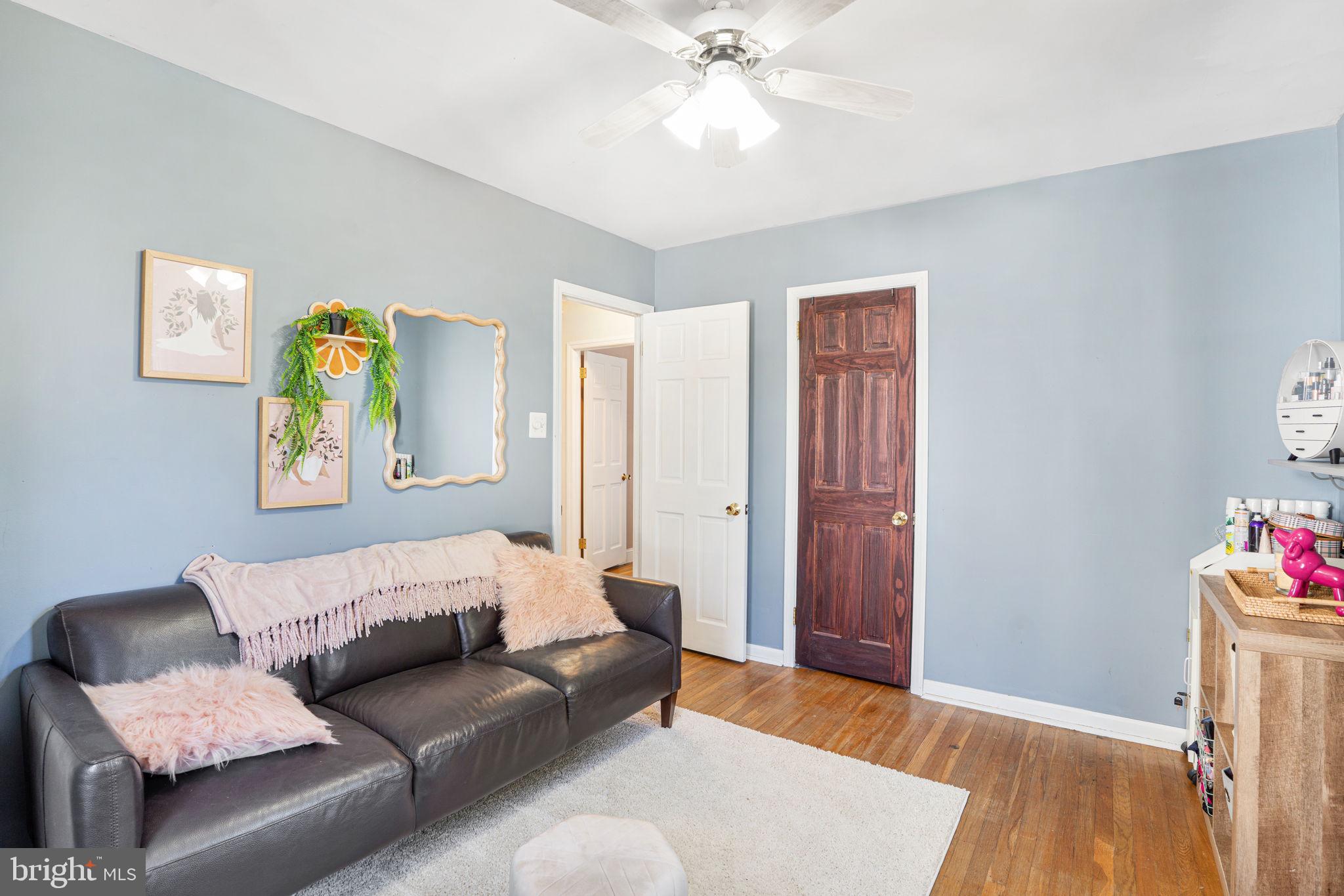 GLENSIDE - Residential