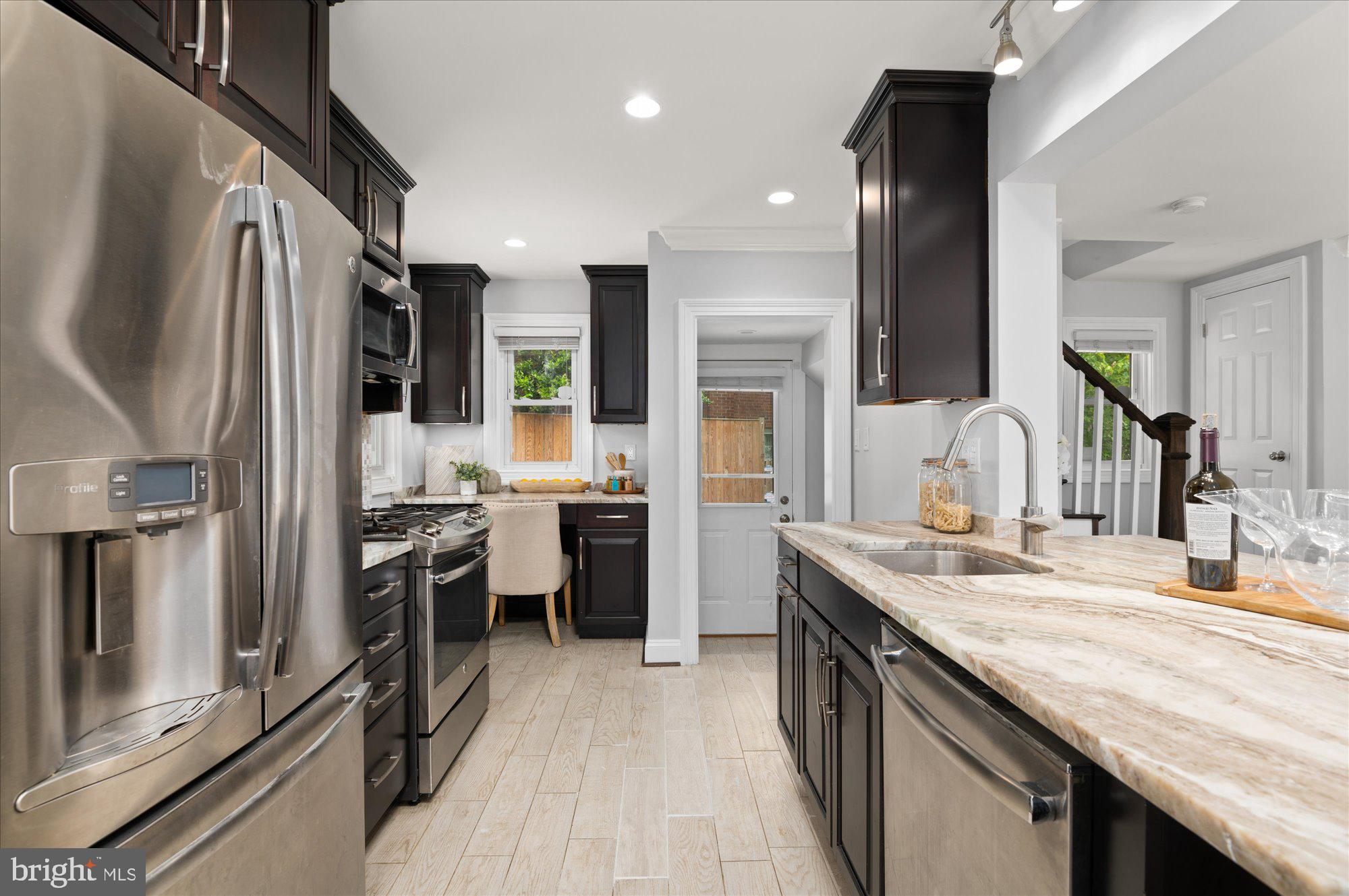 COLUMBIA FOREST - Residential